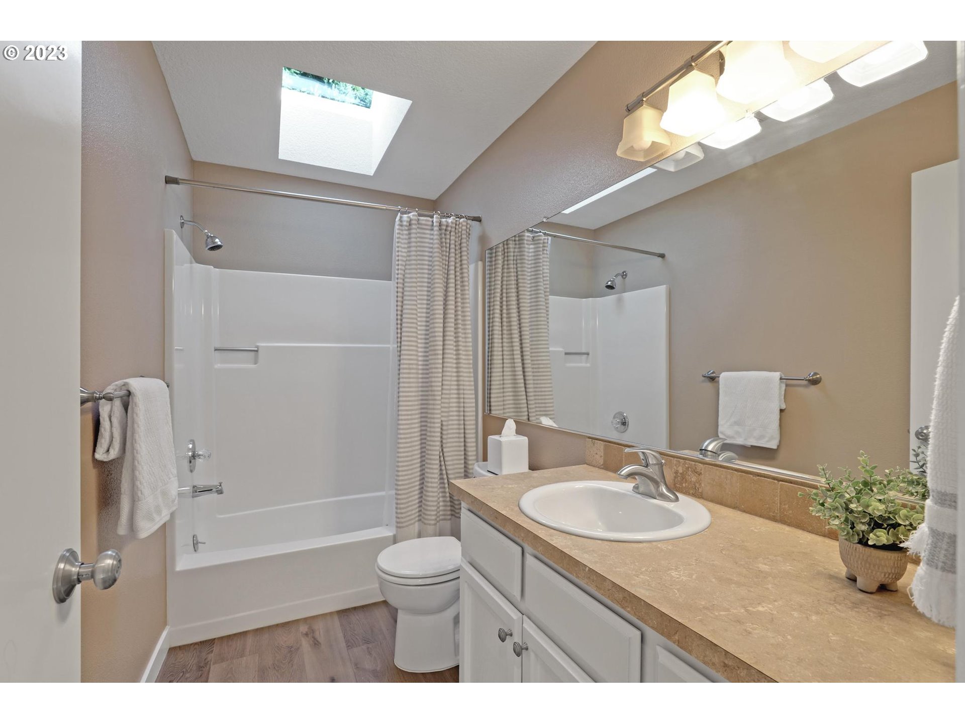 20140 SW TILLAMOOK CT