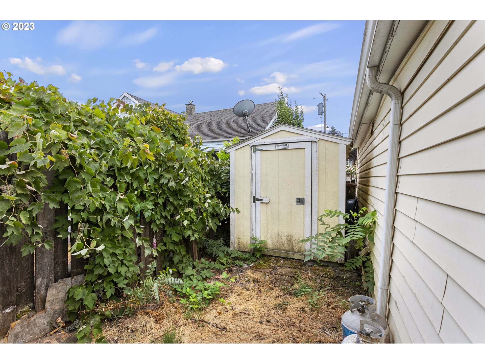 7645 SE HENDERSON ST