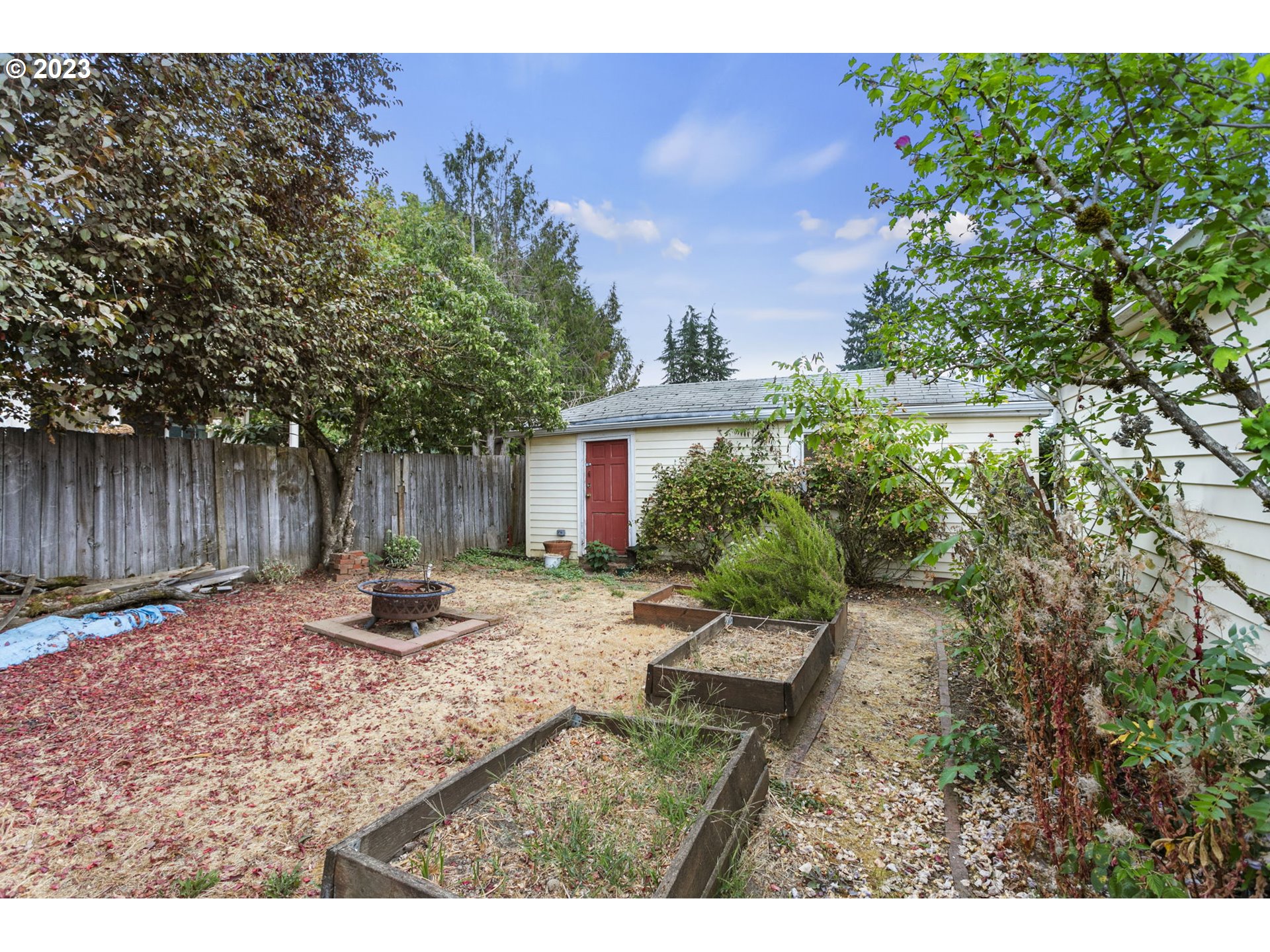 7645 SE HENDERSON ST