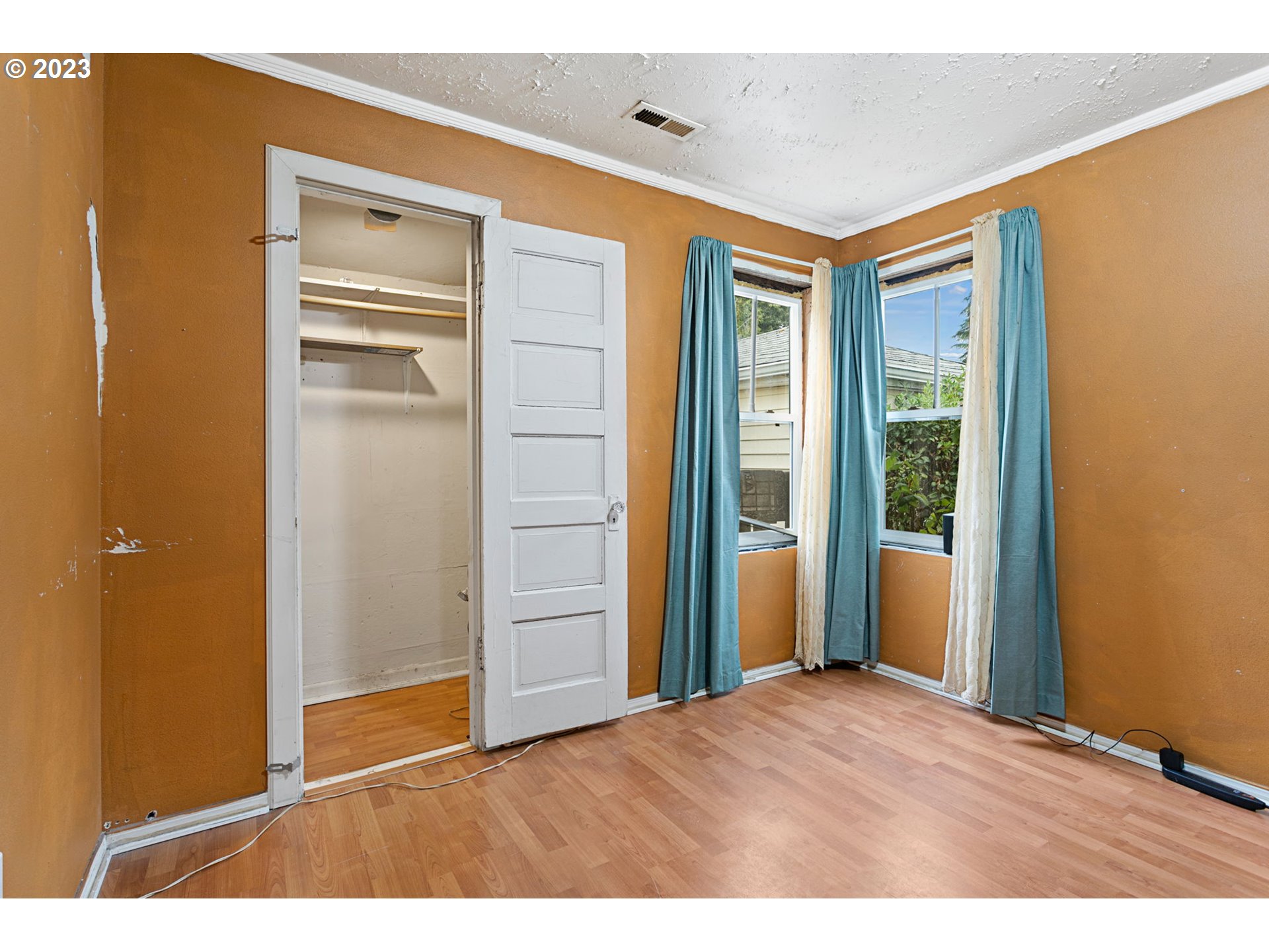 7645 SE HENDERSON ST