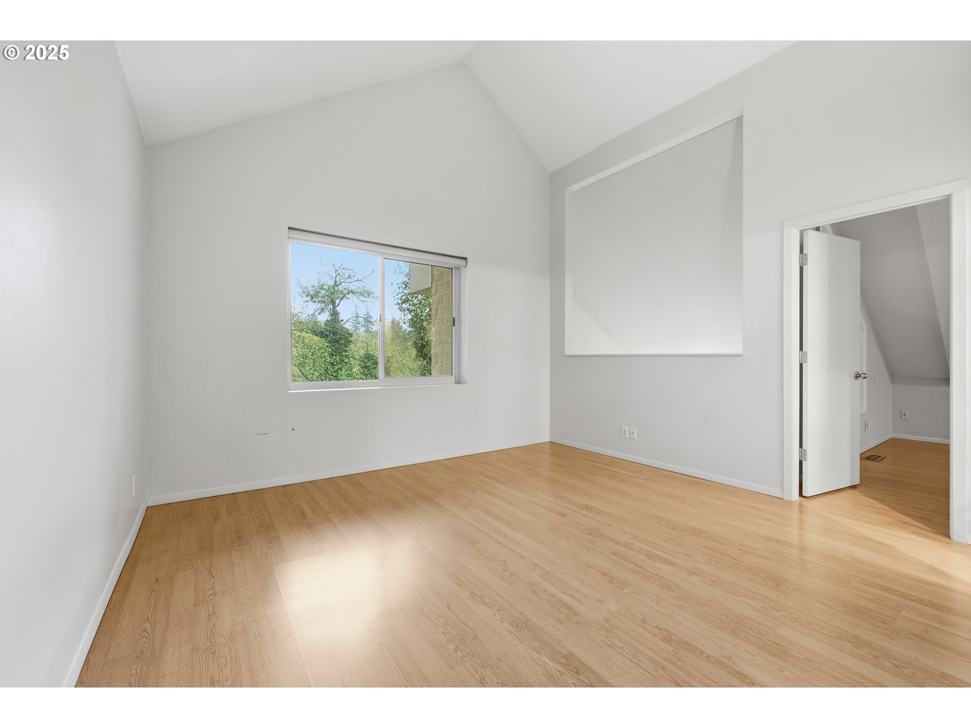 6625 W BURNSIDE ST 250