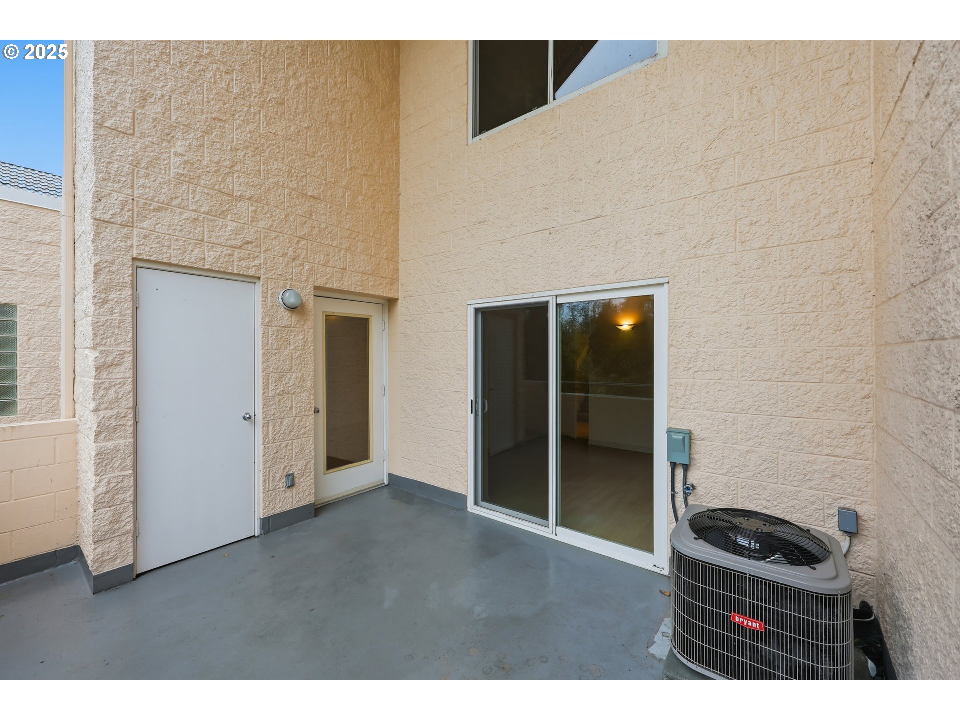 6625 W BURNSIDE ST 250