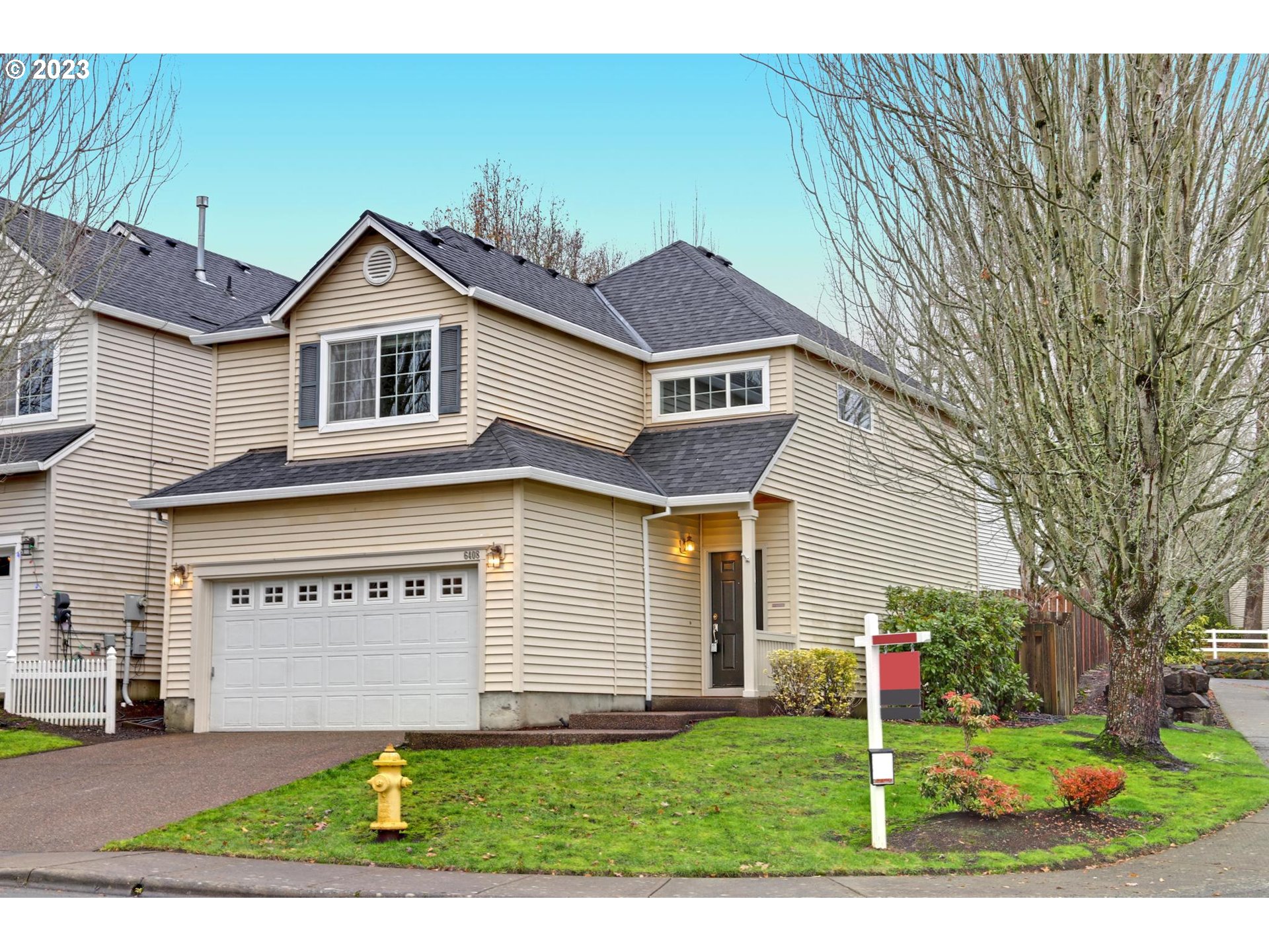 6408 NW STARFLOWER DR