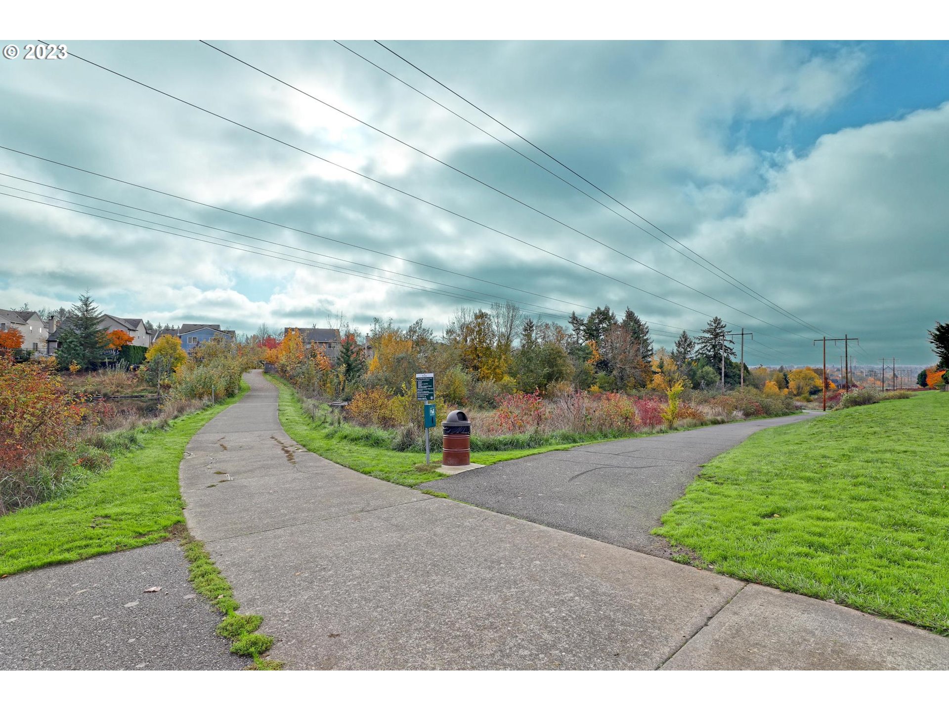 6408 NW STARFLOWER DR