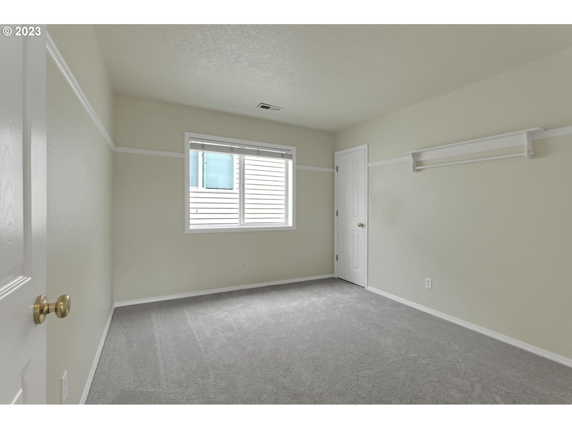 6408 NW STARFLOWER DR