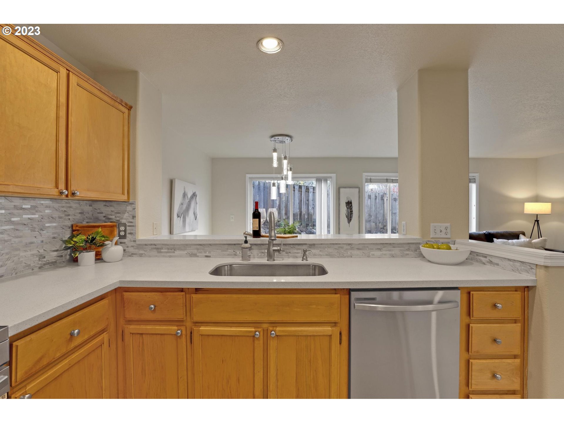 6408 NW STARFLOWER DR