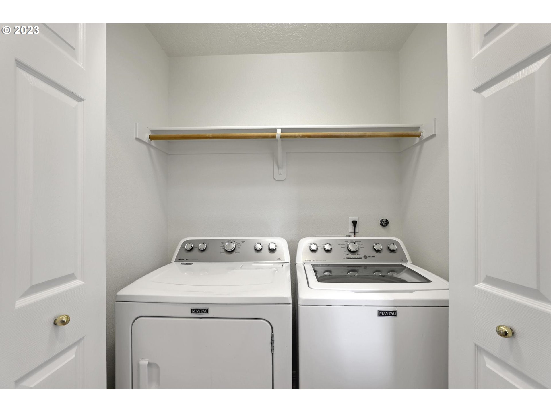 6408 NW STARFLOWER DR