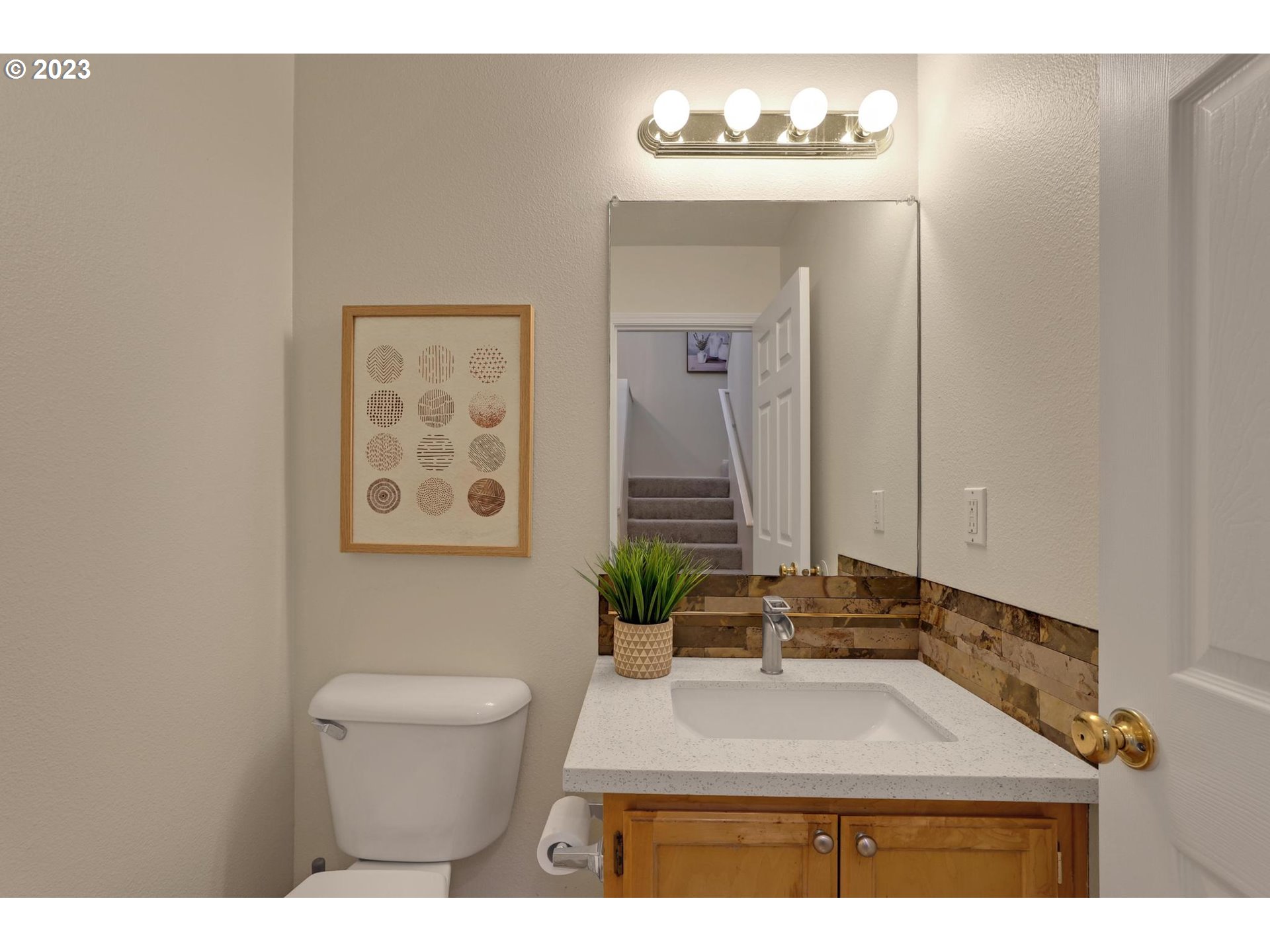 6408 NW STARFLOWER DR