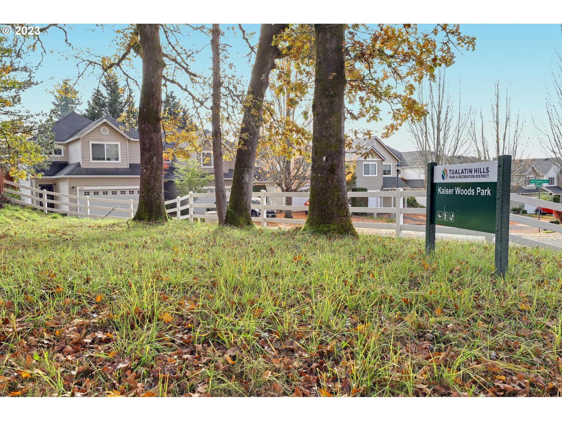 6408 NW STARFLOWER DR