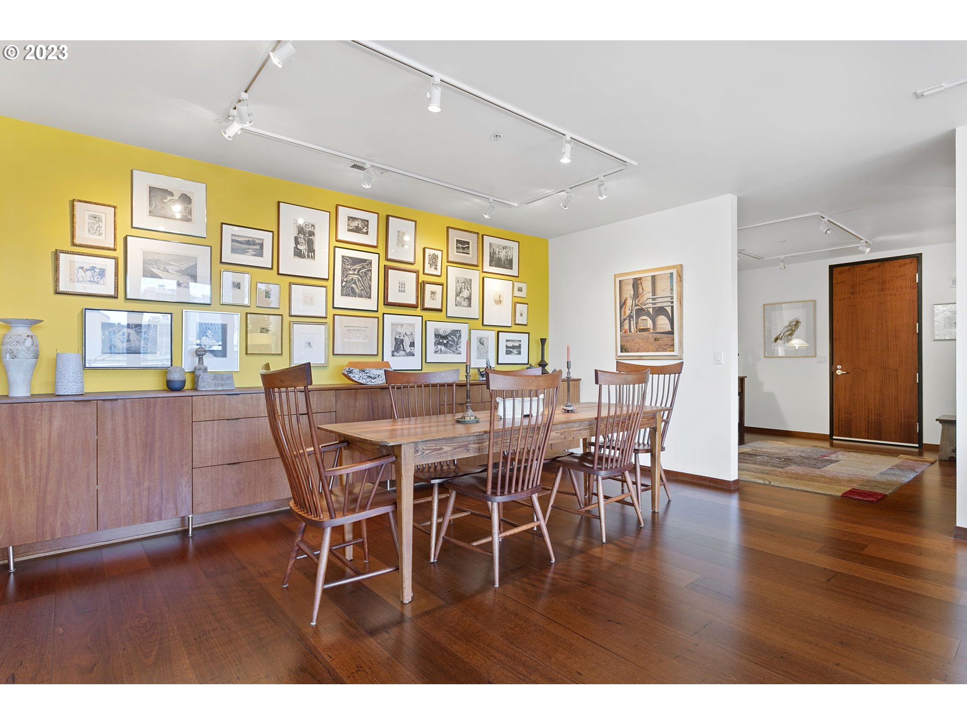 300 NW 8TH AVE 705-6