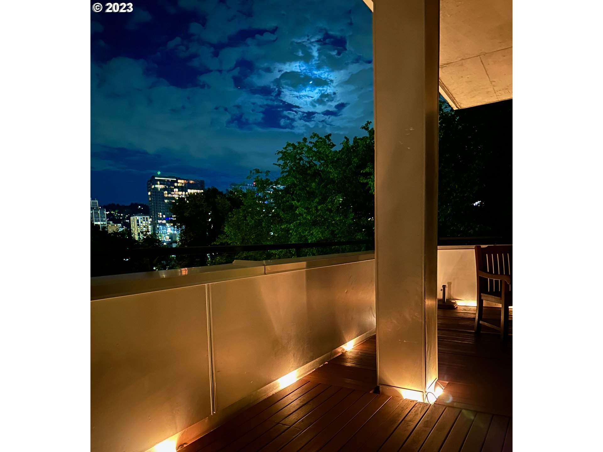 300 NW 8TH AVE 705-6