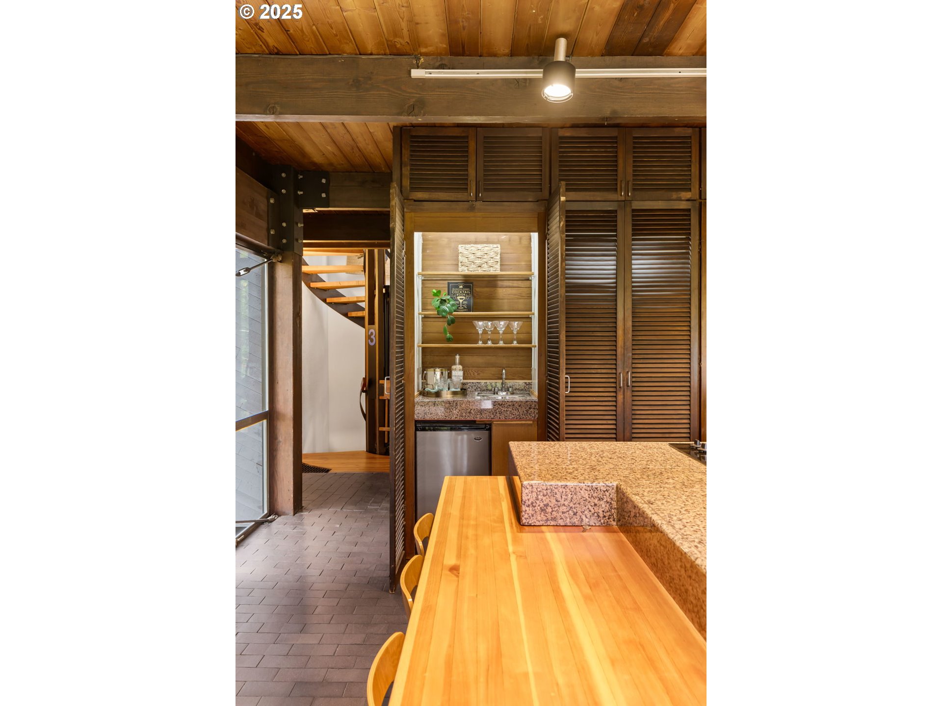 6432 SW BURLINGAME PL