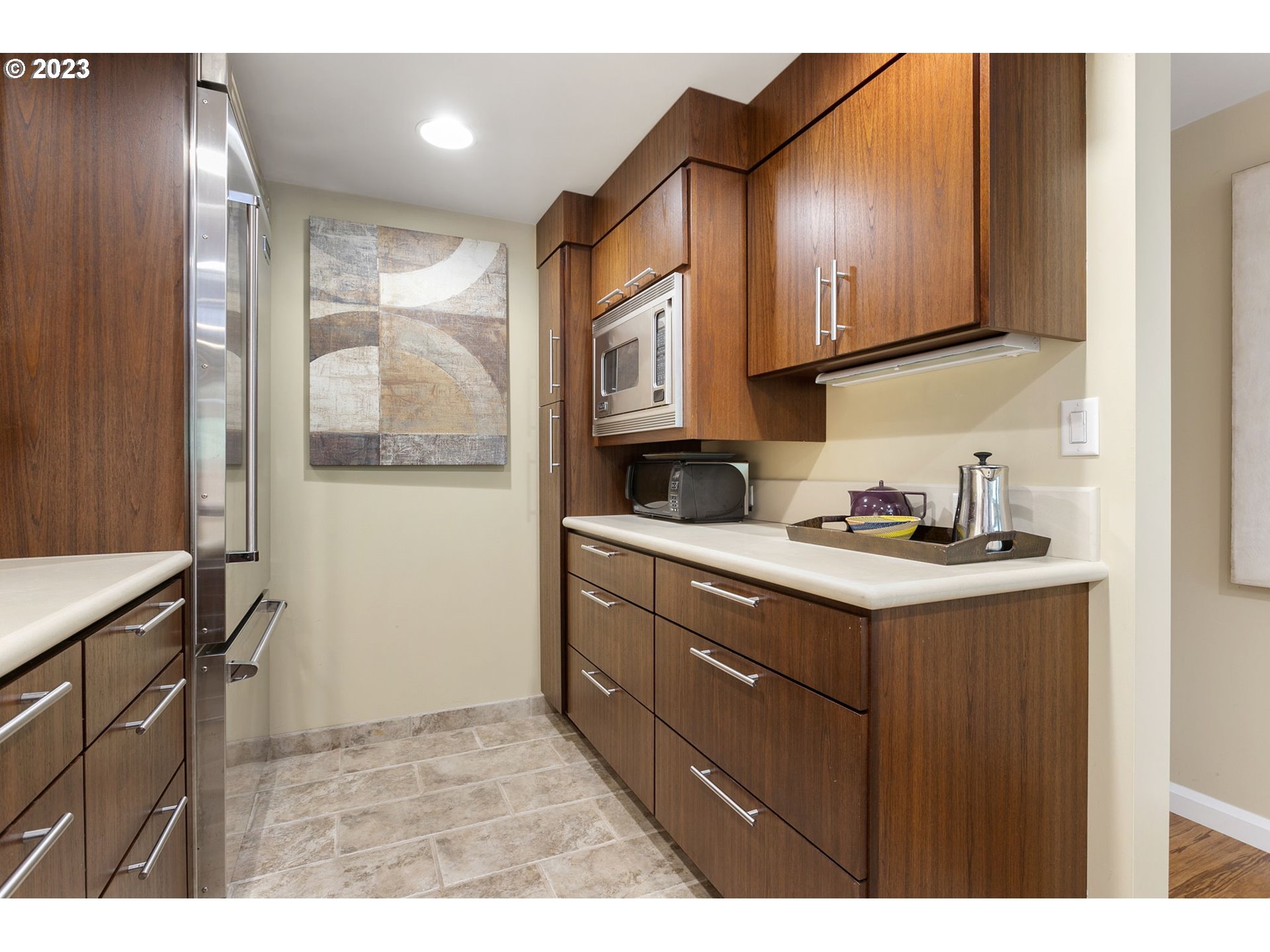 6605 W BURNSIDE RD 110