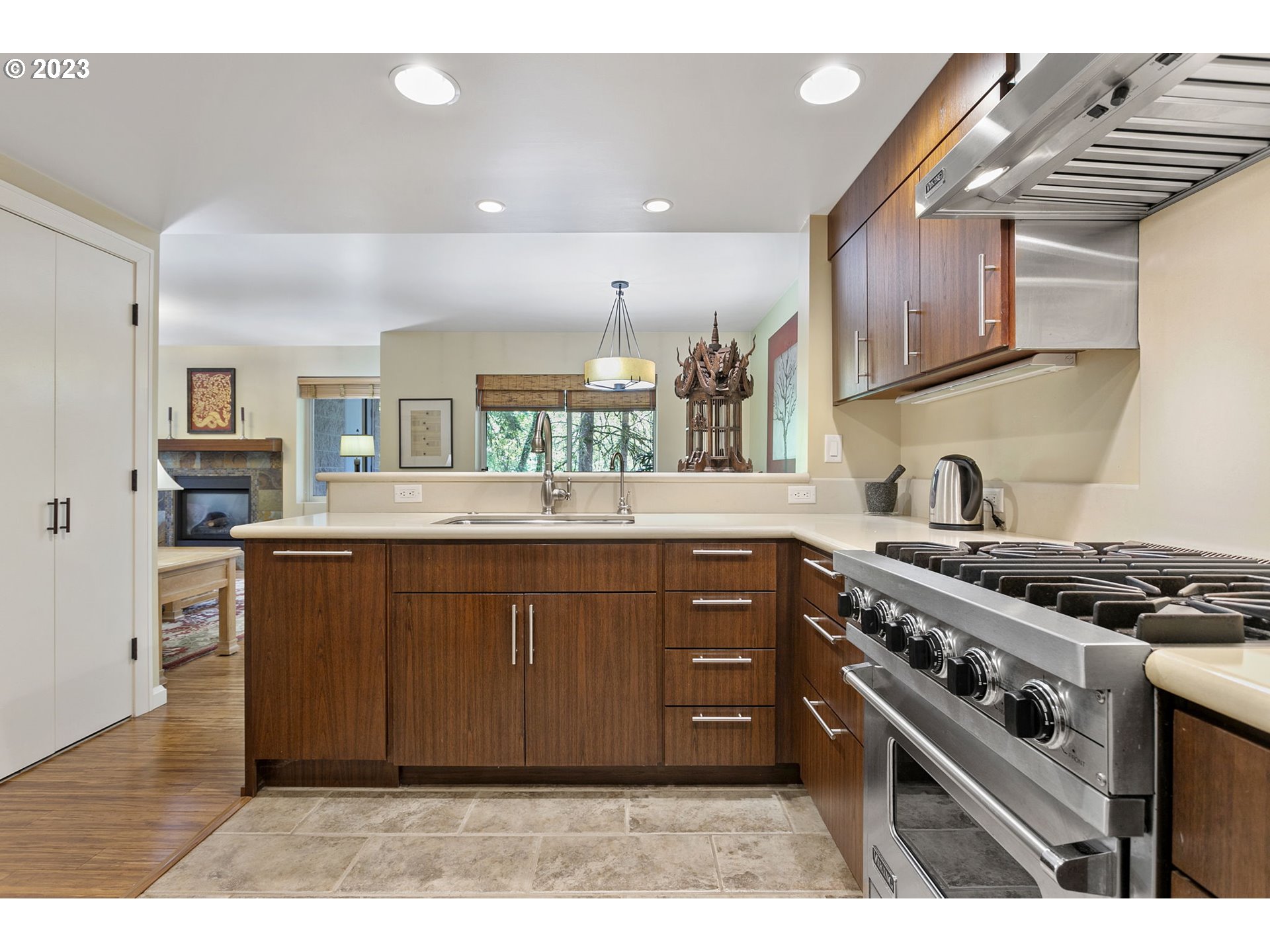 6605 W BURNSIDE RD 110