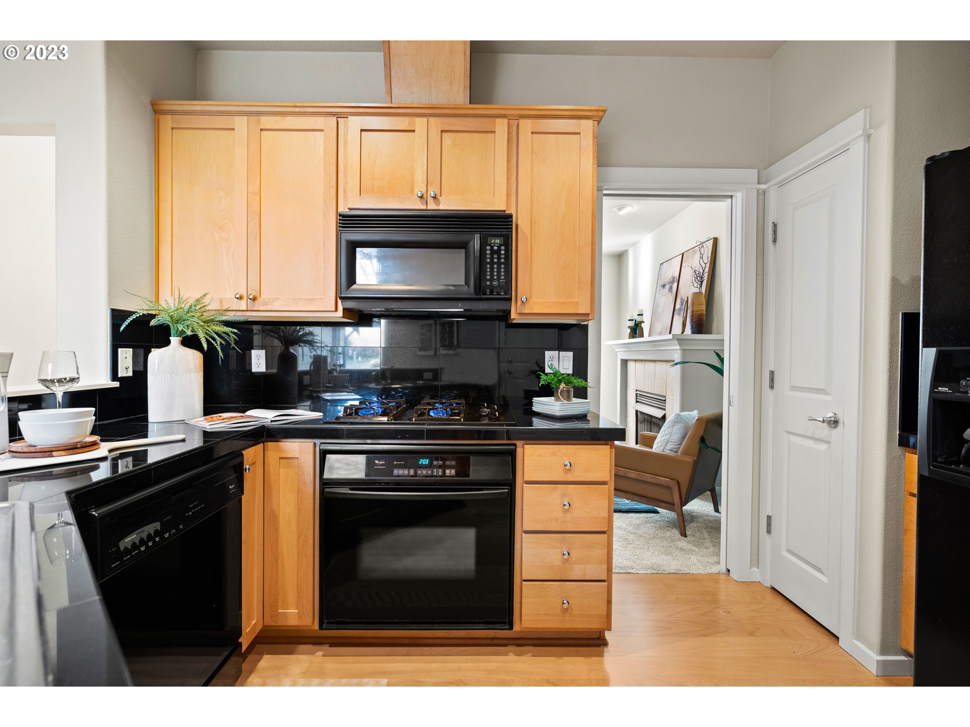 7179 NE STONEWATER ST