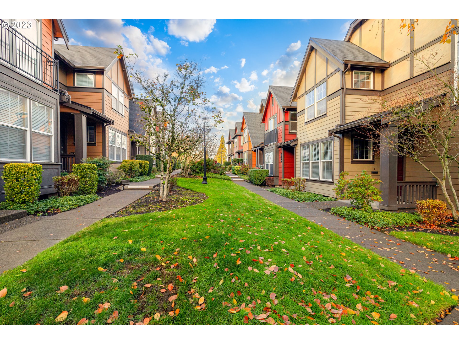 7179 NE STONEWATER ST