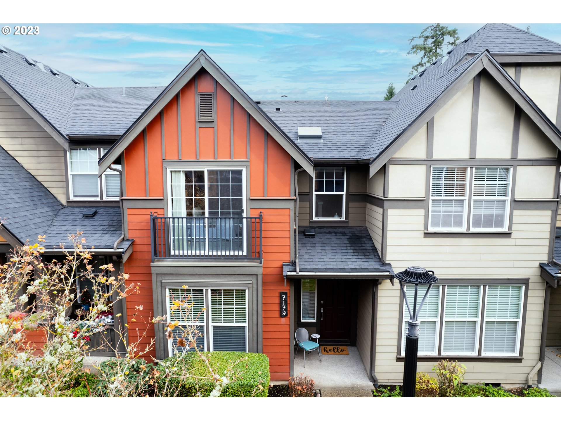 7179 NE STONEWATER ST