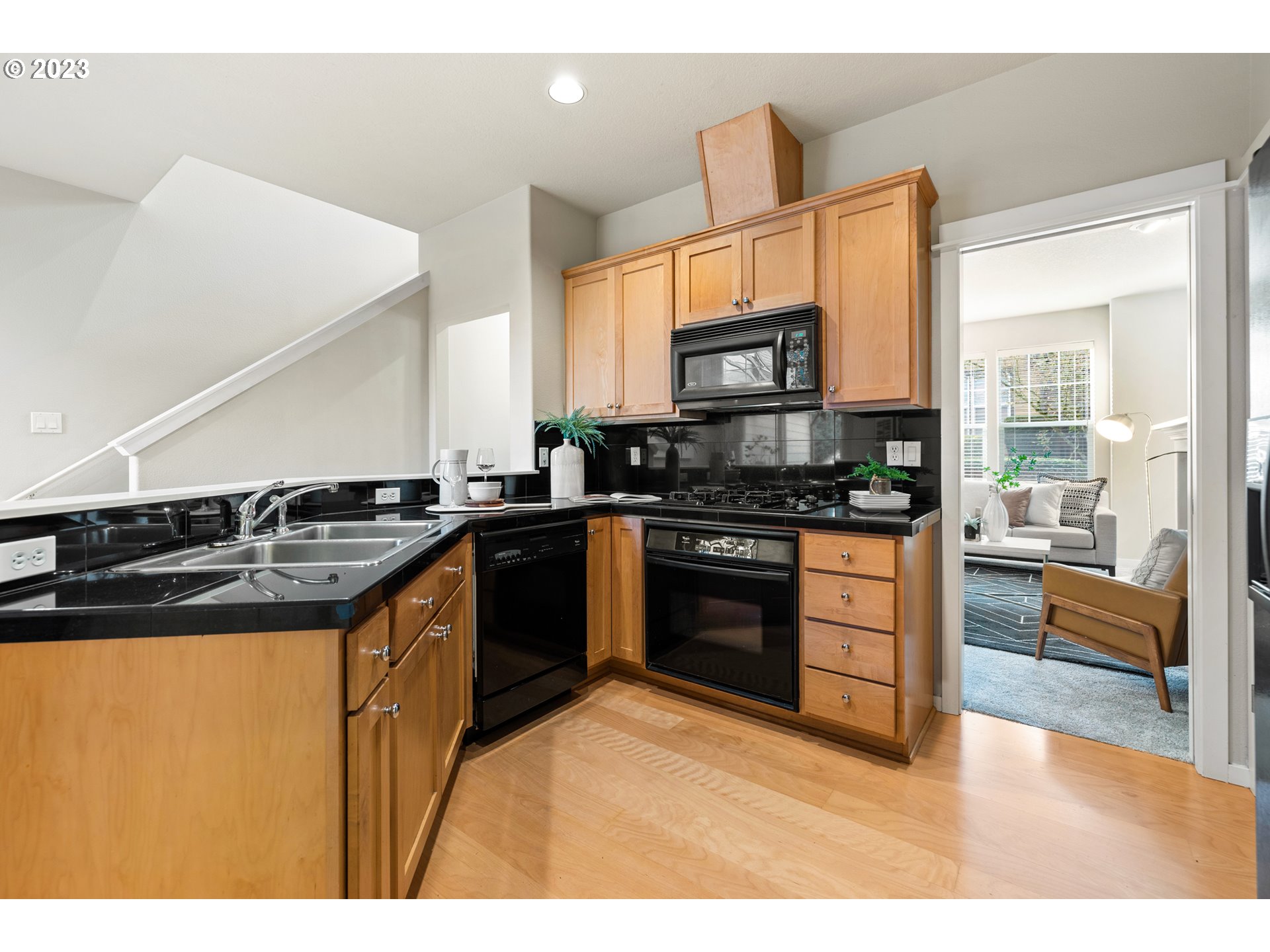 7179 NE STONEWATER ST