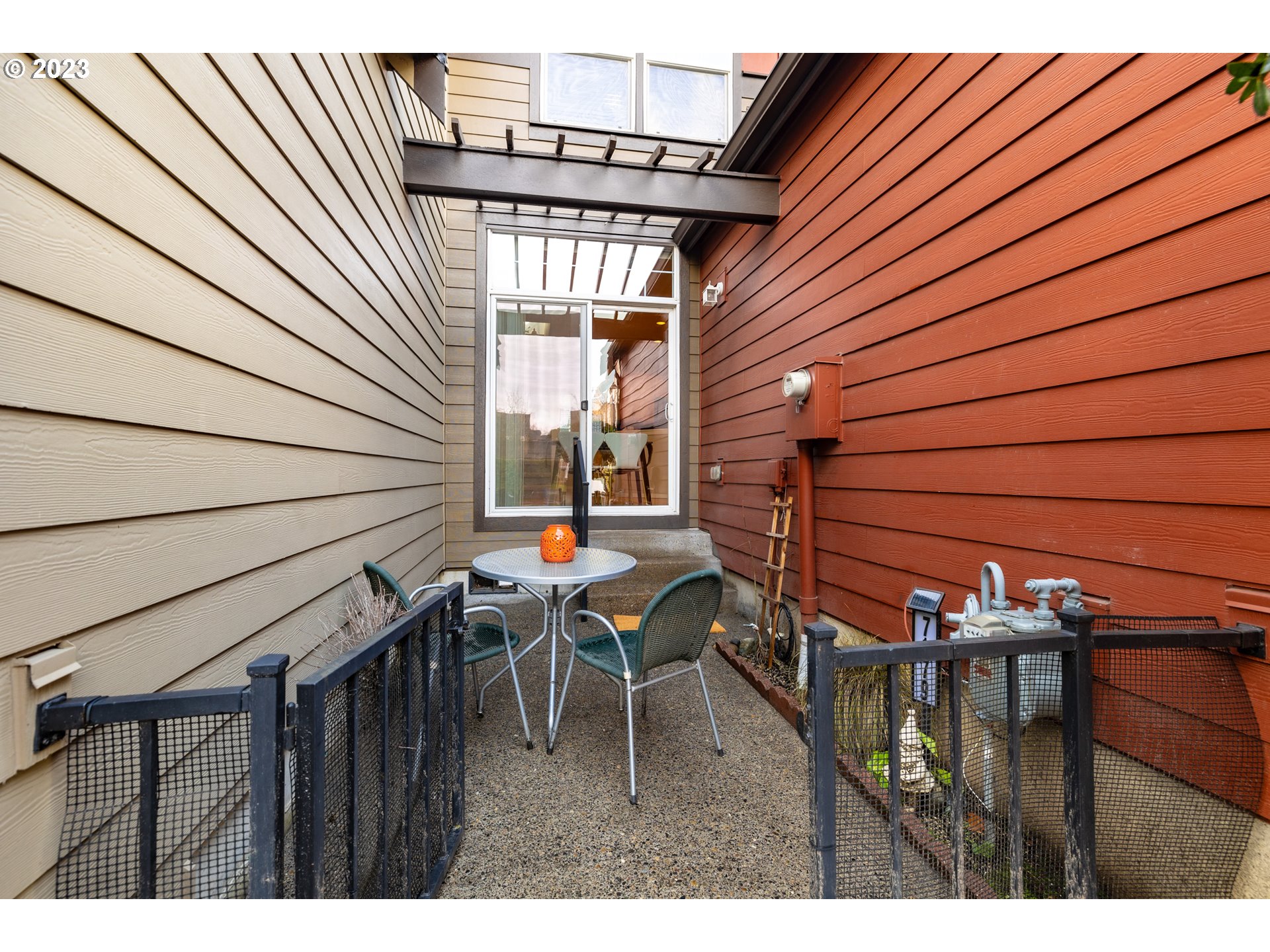 7179 NE STONEWATER ST