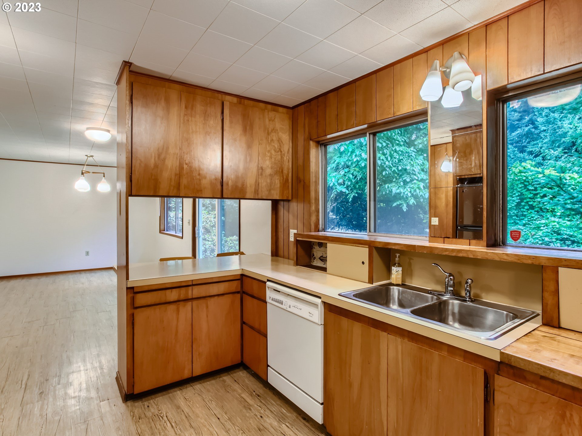 9385 SW WEST HAVEN DR