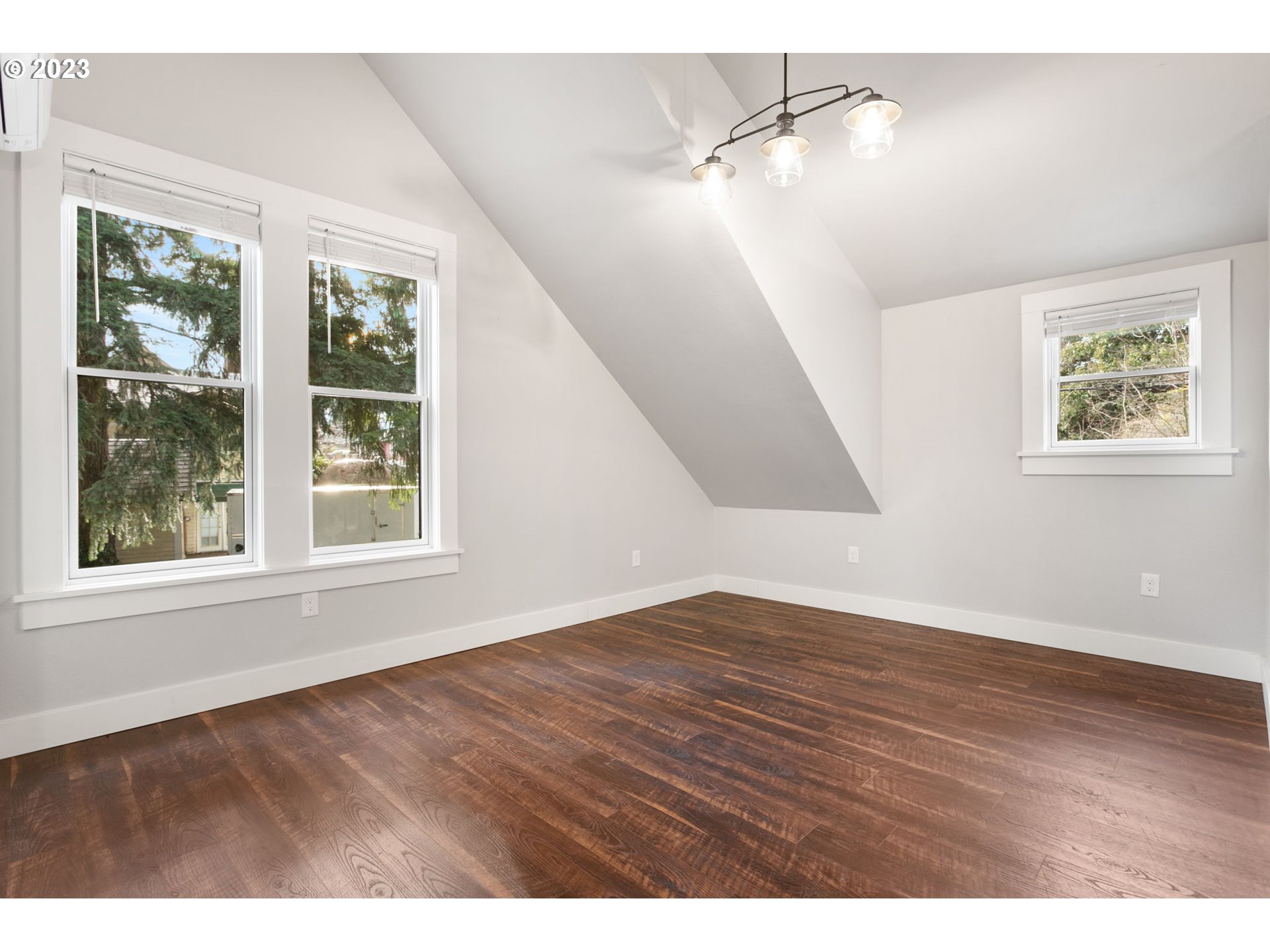 4340 SE JOHNSON CREEK BLVD