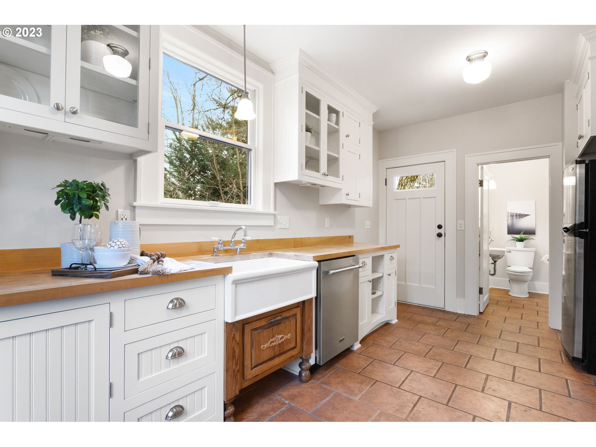 4340 SE JOHNSON CREEK BLVD