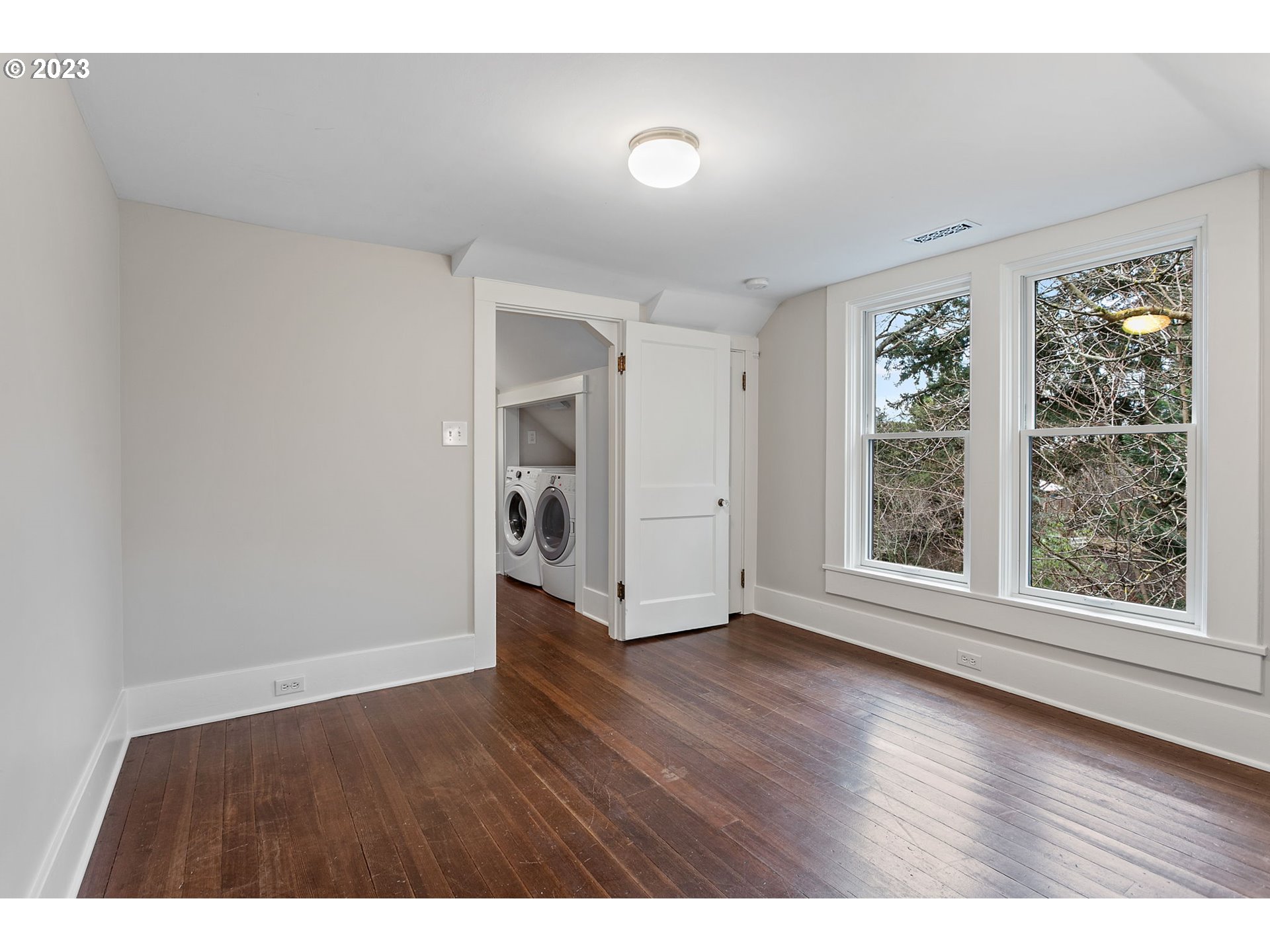 4340 SE JOHNSON CREEK BLVD