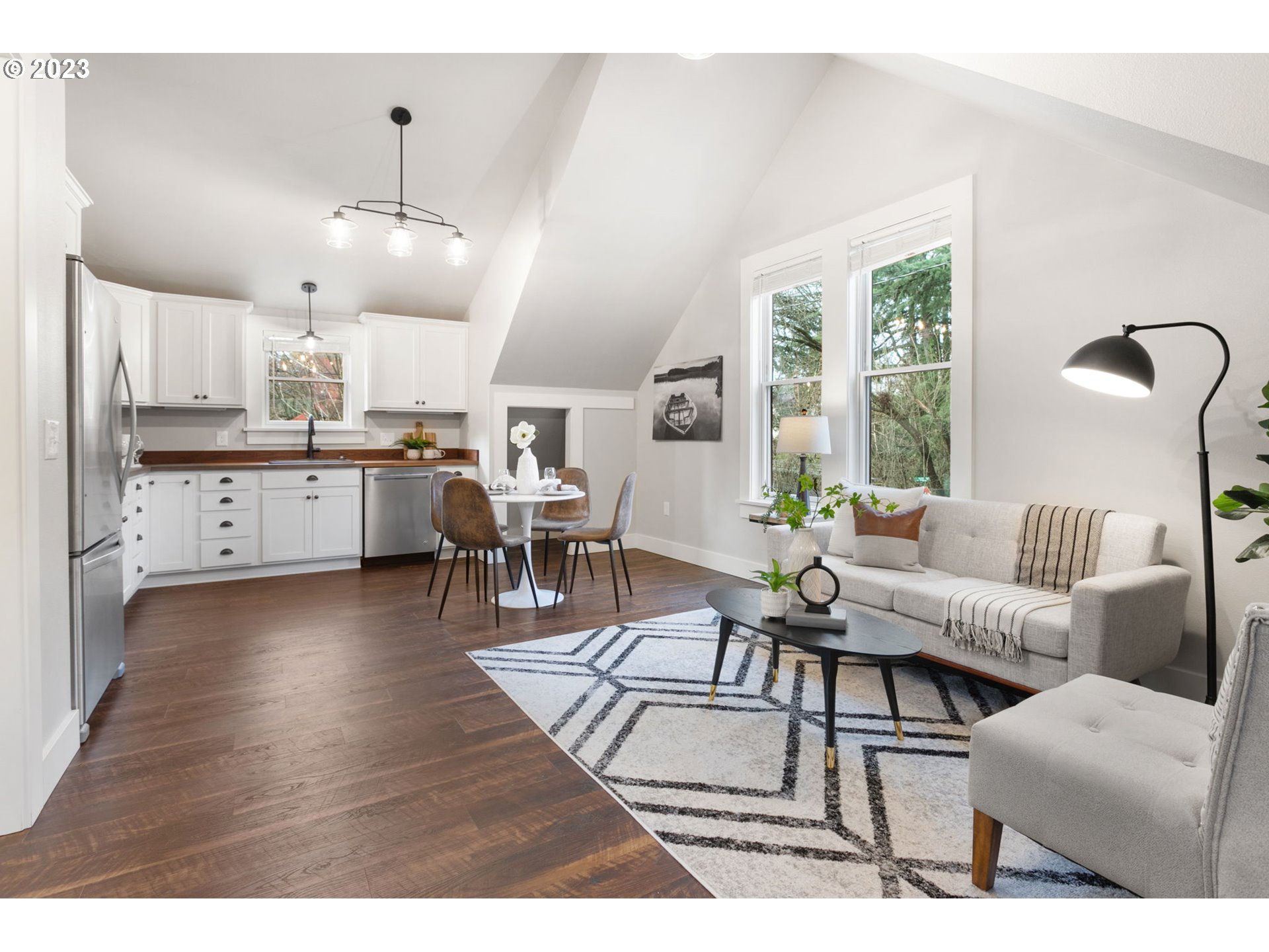 4340 SE JOHNSON CREEK BLVD