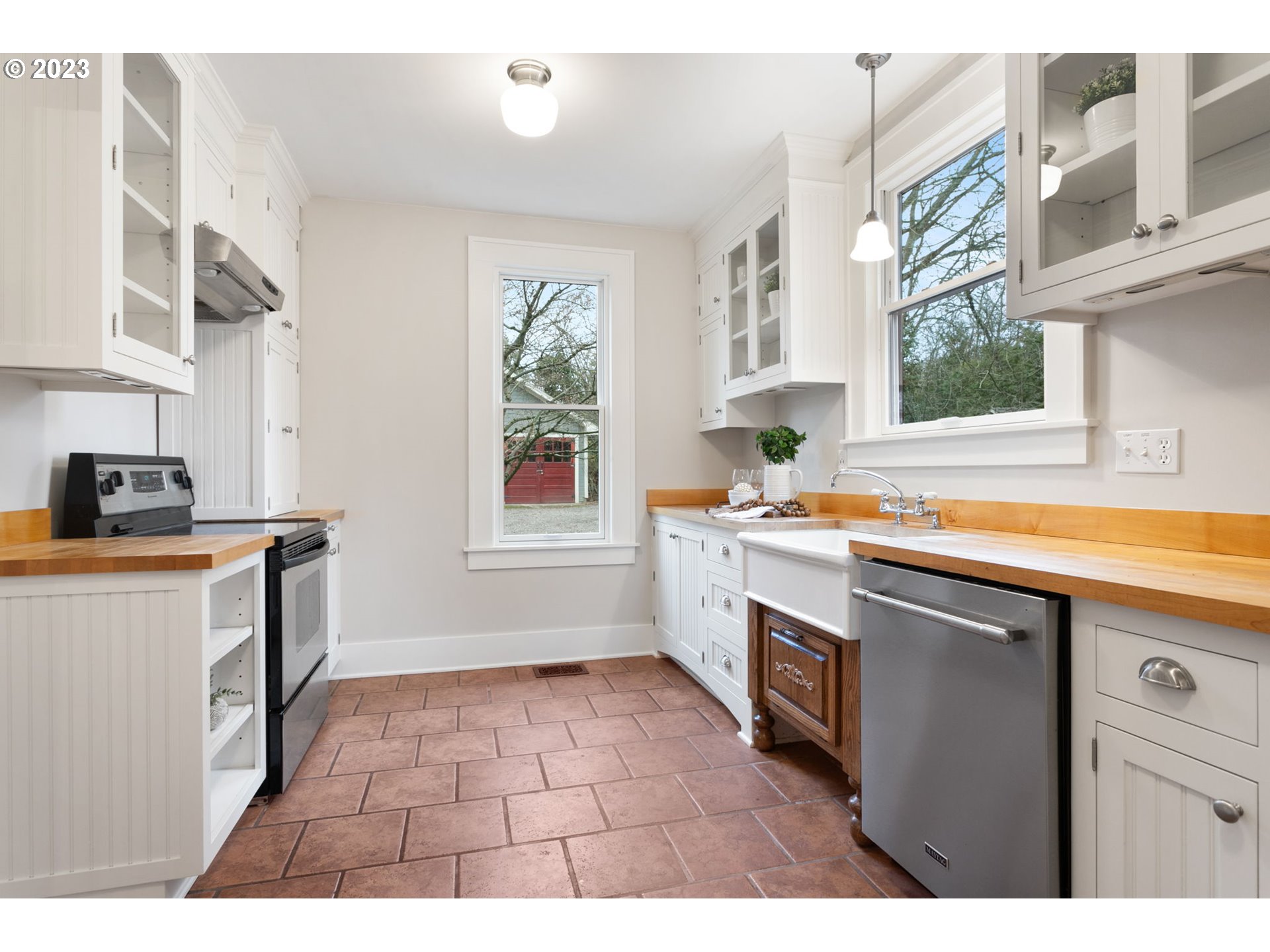 4340 SE JOHNSON CREEK BLVD