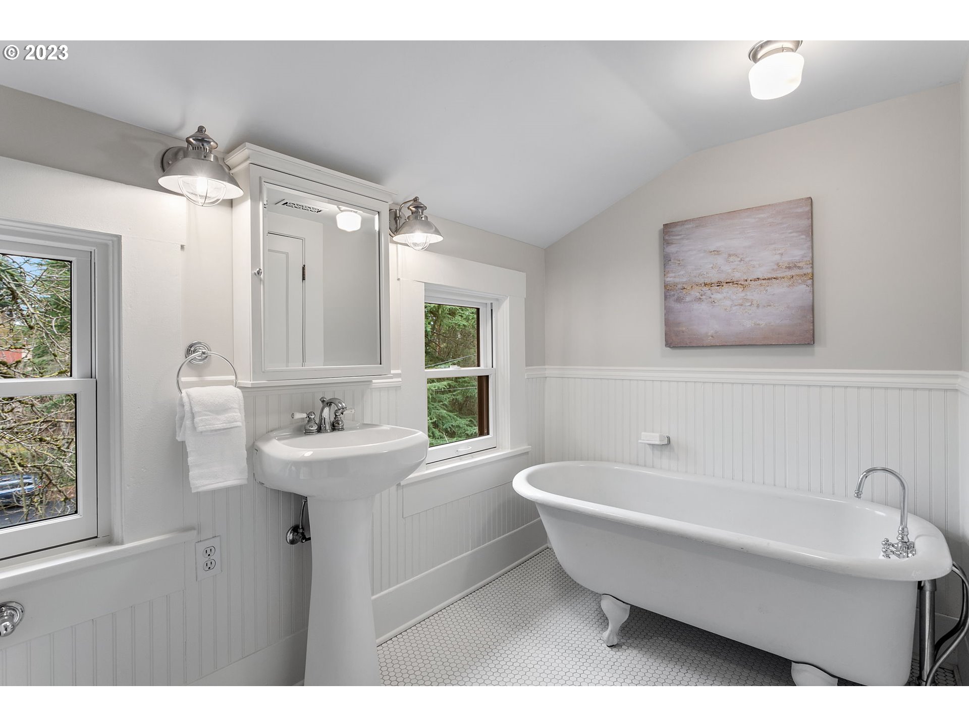 4340 SE JOHNSON CREEK BLVD