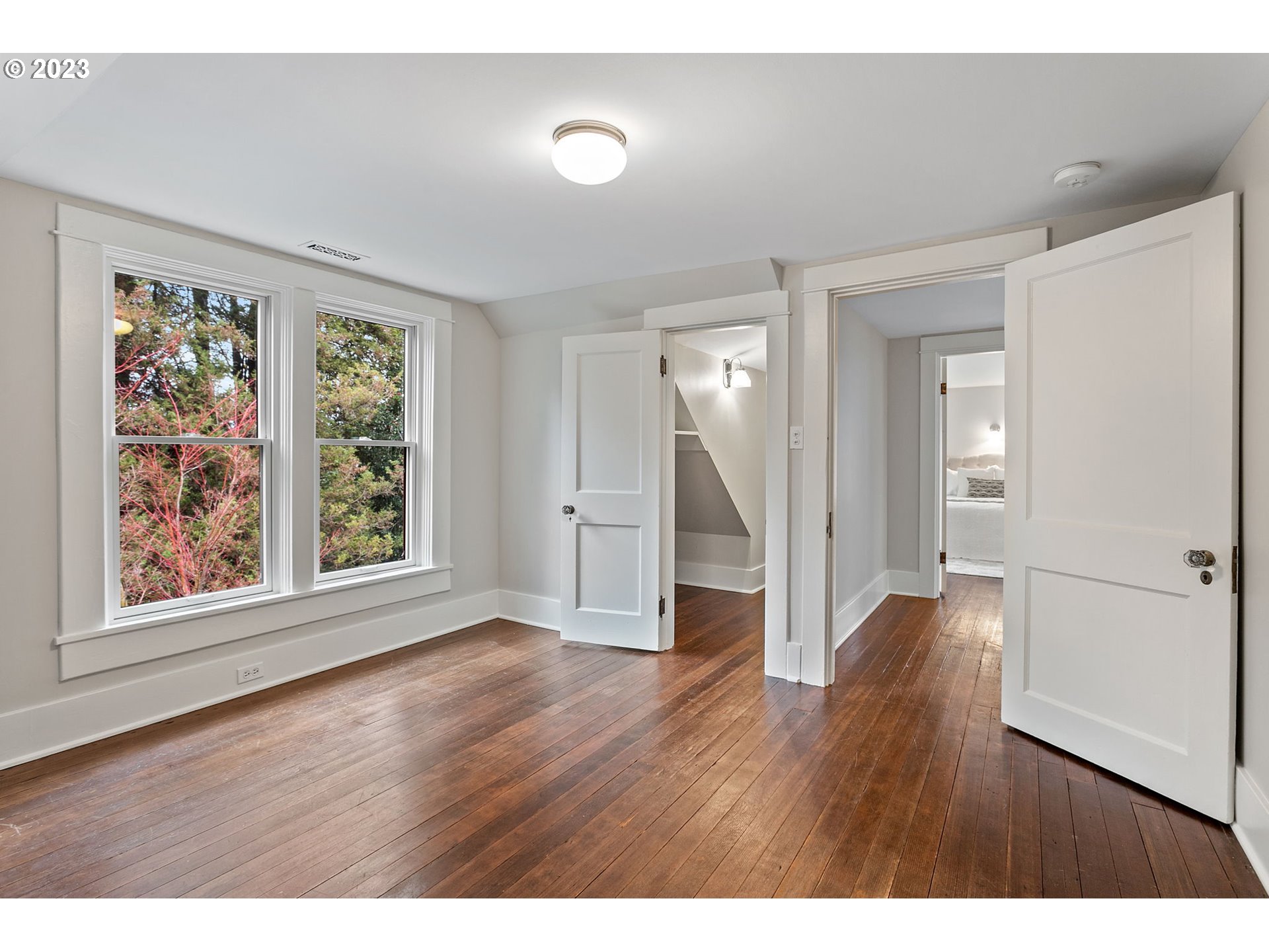 4340 SE JOHNSON CREEK BLVD