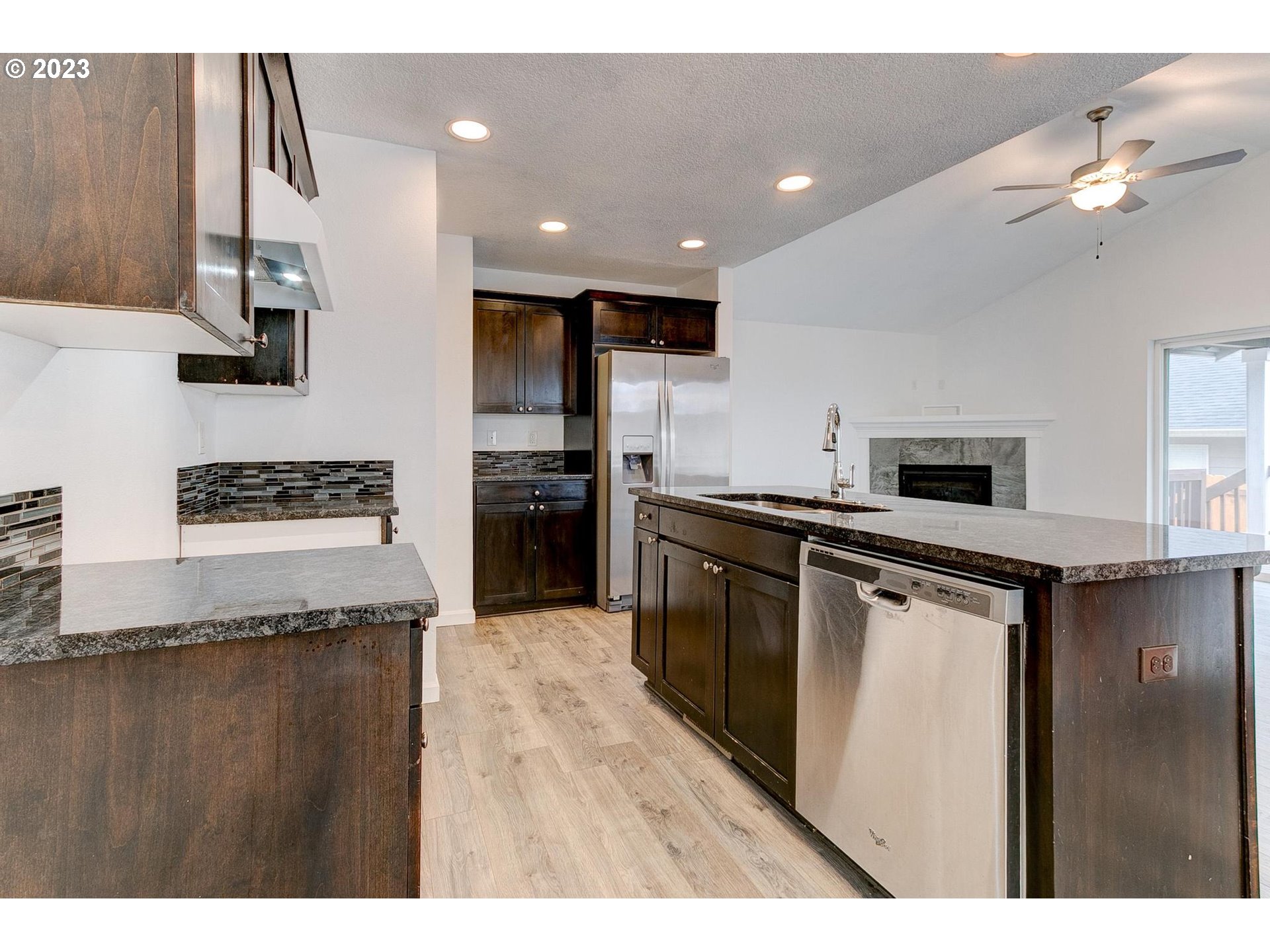 308 NW PACIFIC HILLS DR