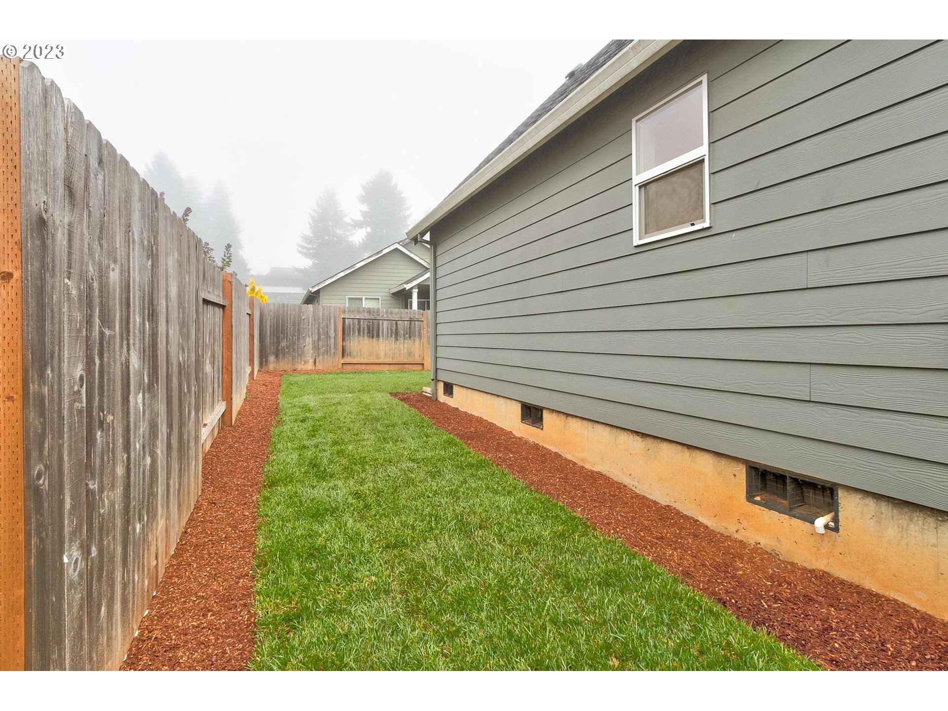 308 NW PACIFIC HILLS DR