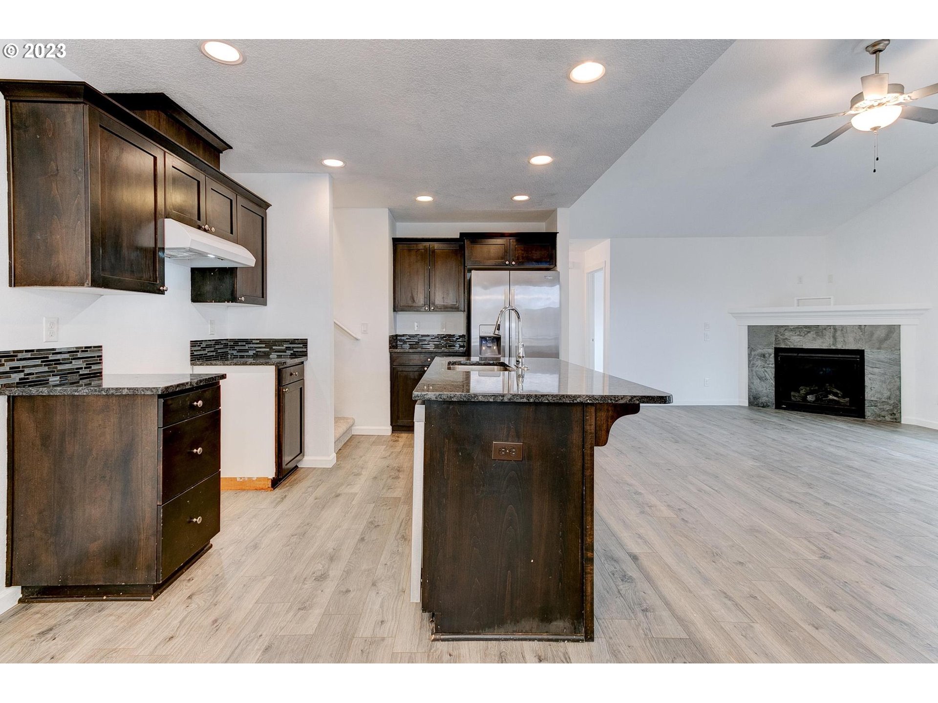 308 NW PACIFIC HILLS DR