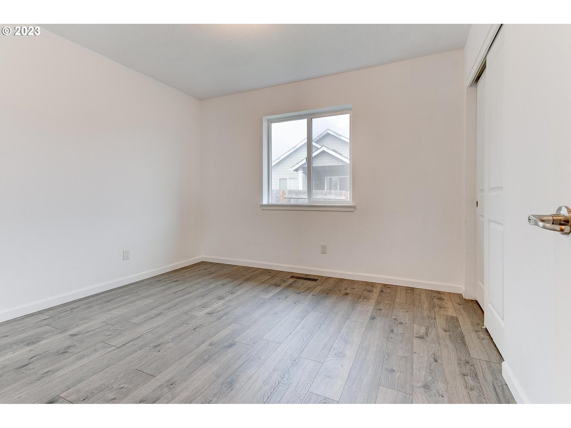 308 NW PACIFIC HILLS DR