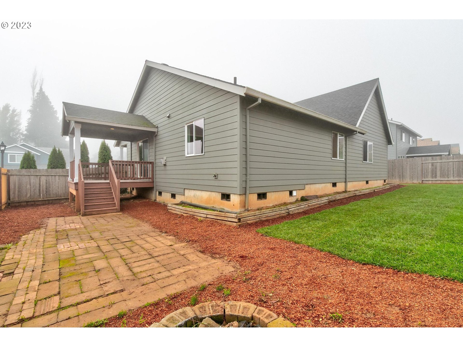 308 NW PACIFIC HILLS DR