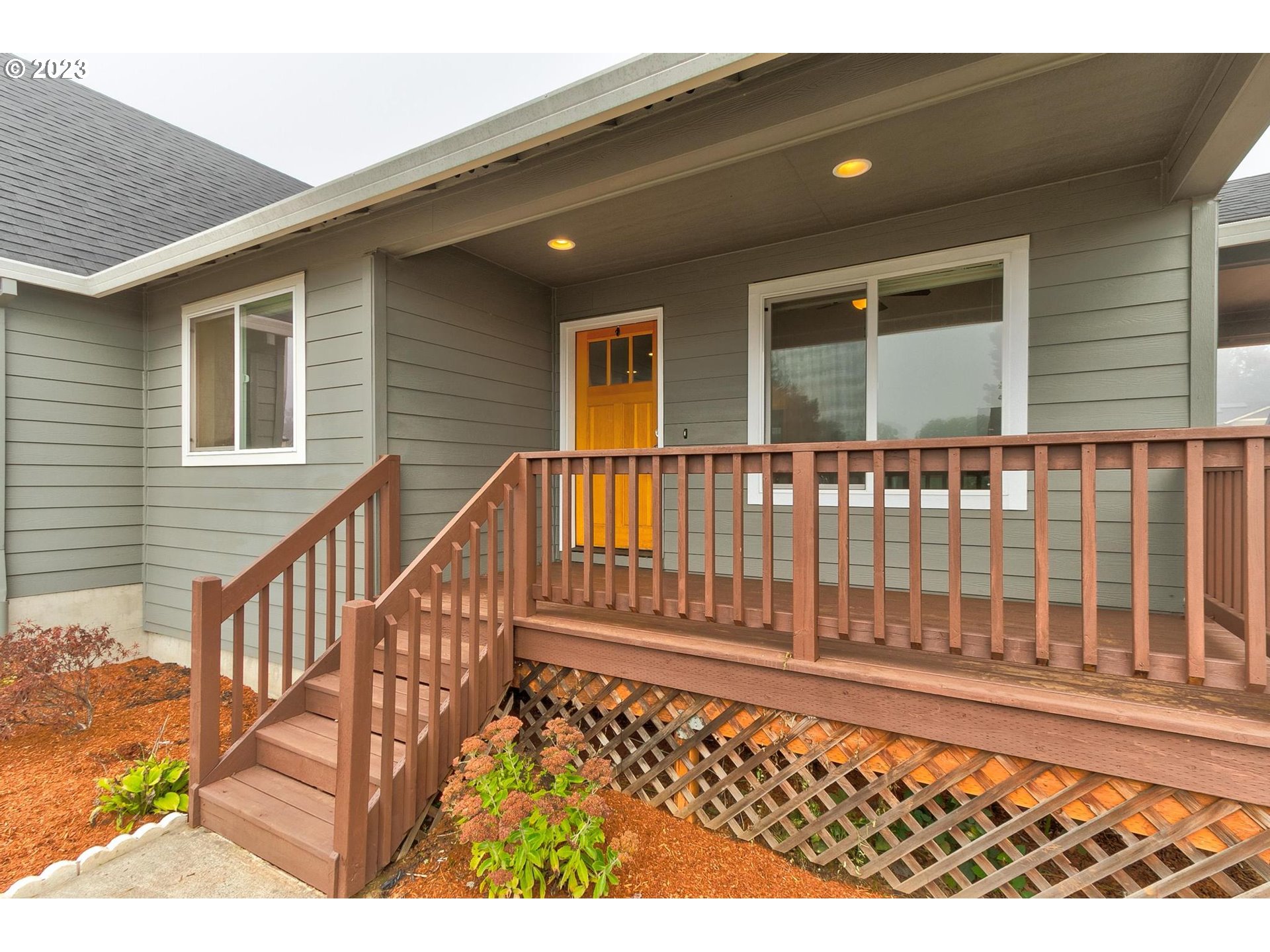 308 NW PACIFIC HILLS DR