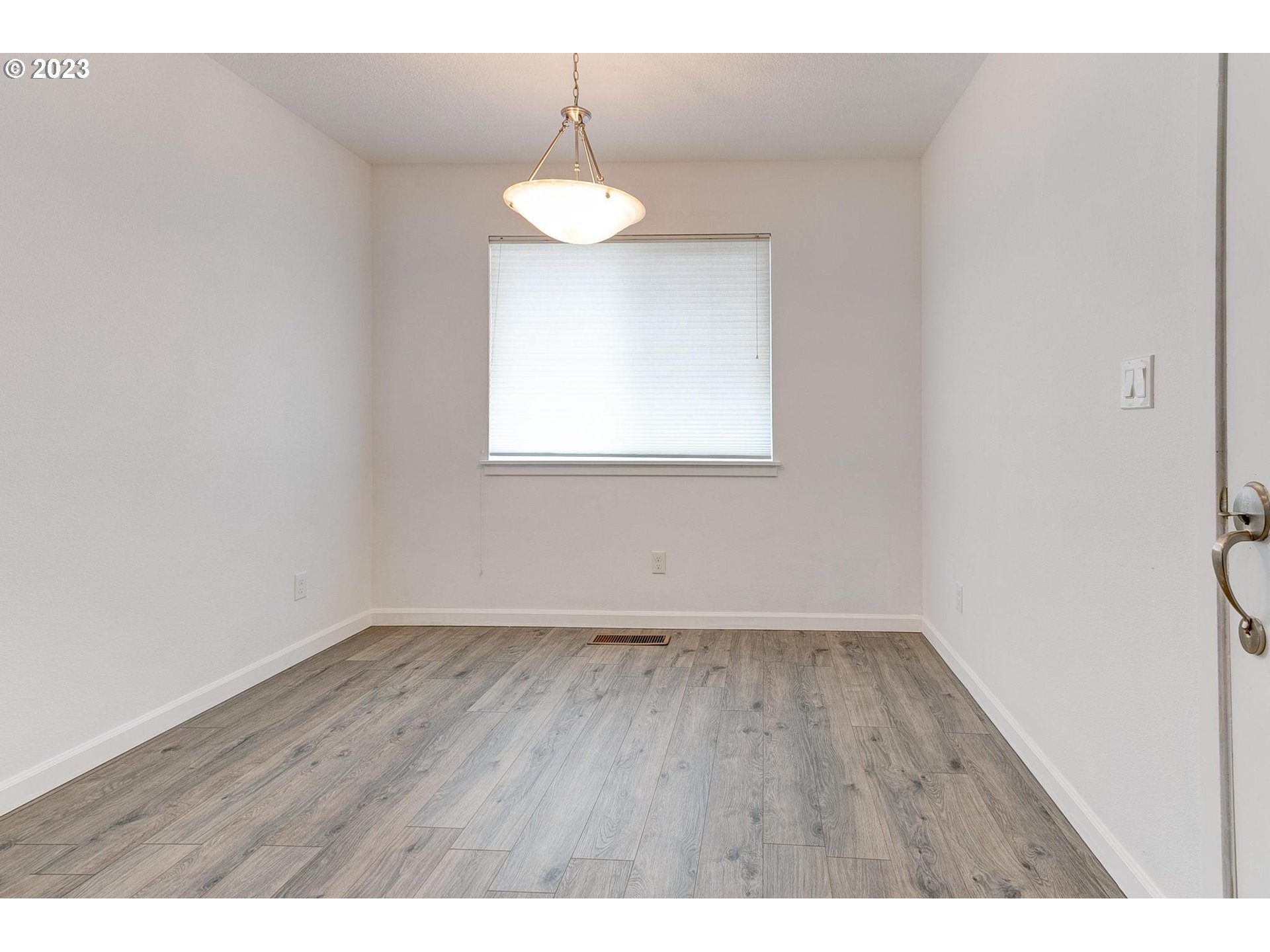 308 NW PACIFIC HILLS DR