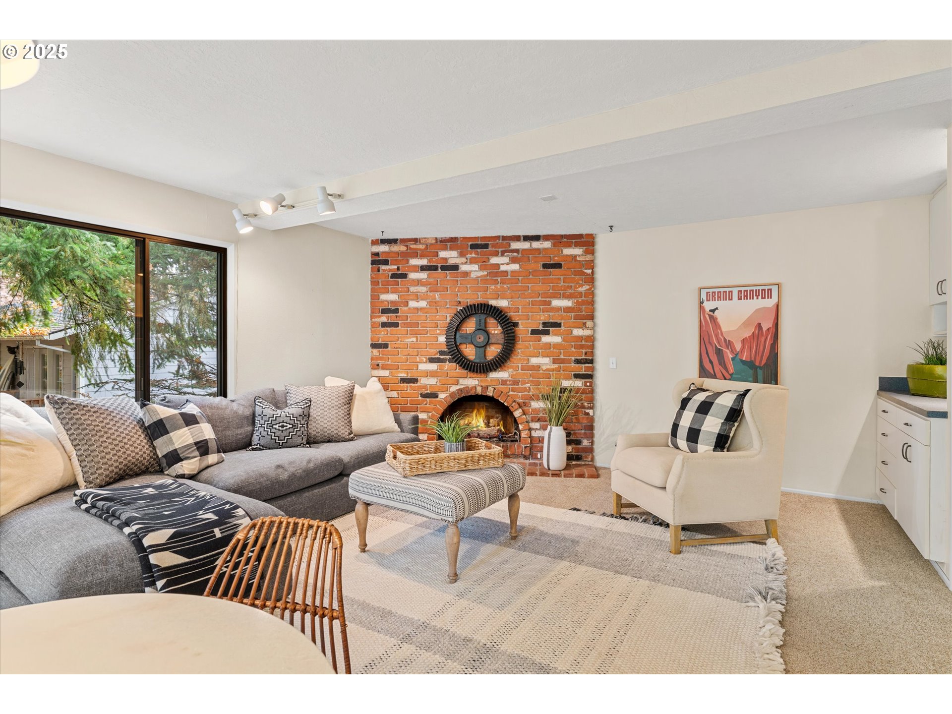 1269 ROCKINGHORSE LN