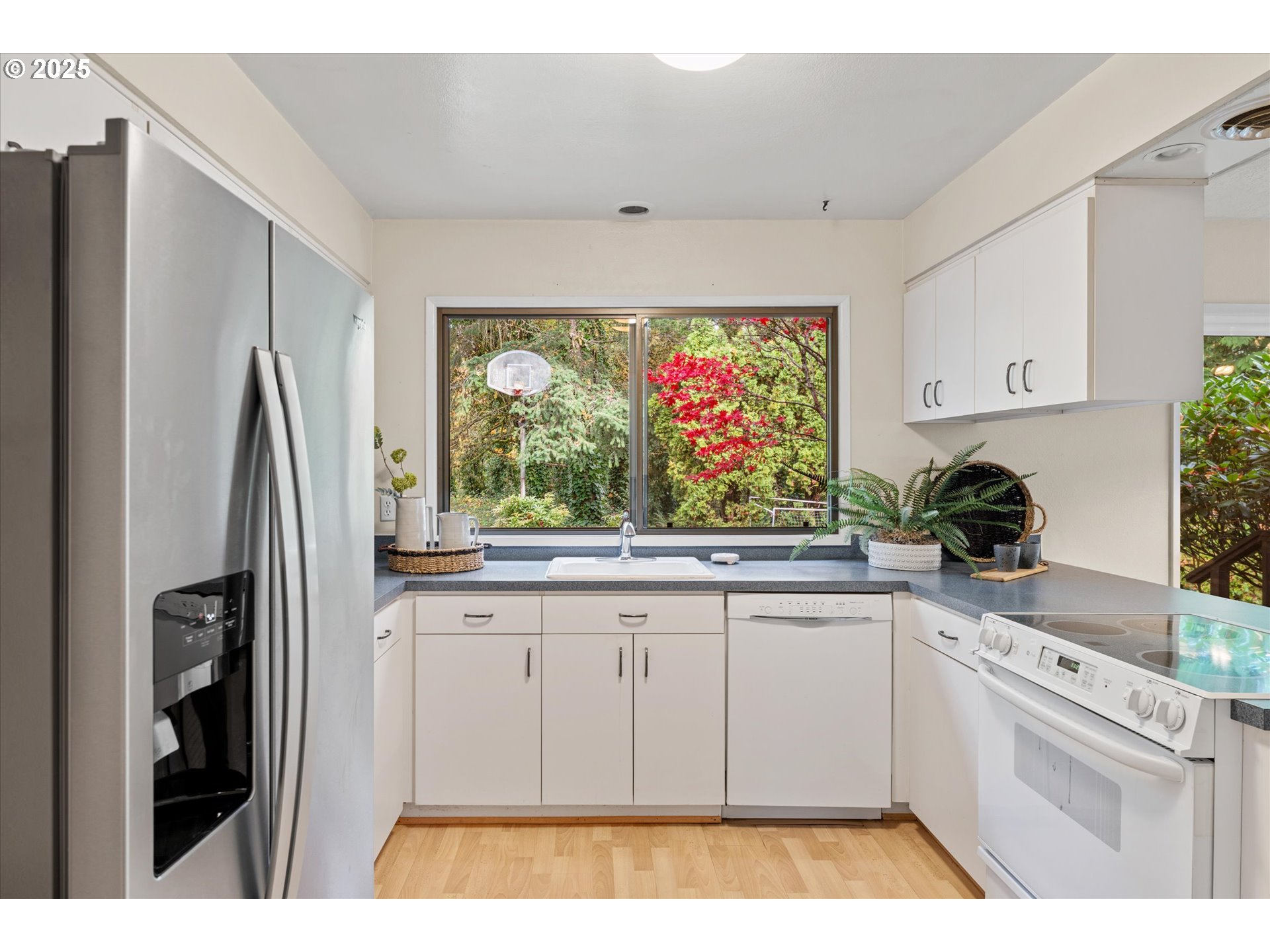 1269 ROCKINGHORSE LN