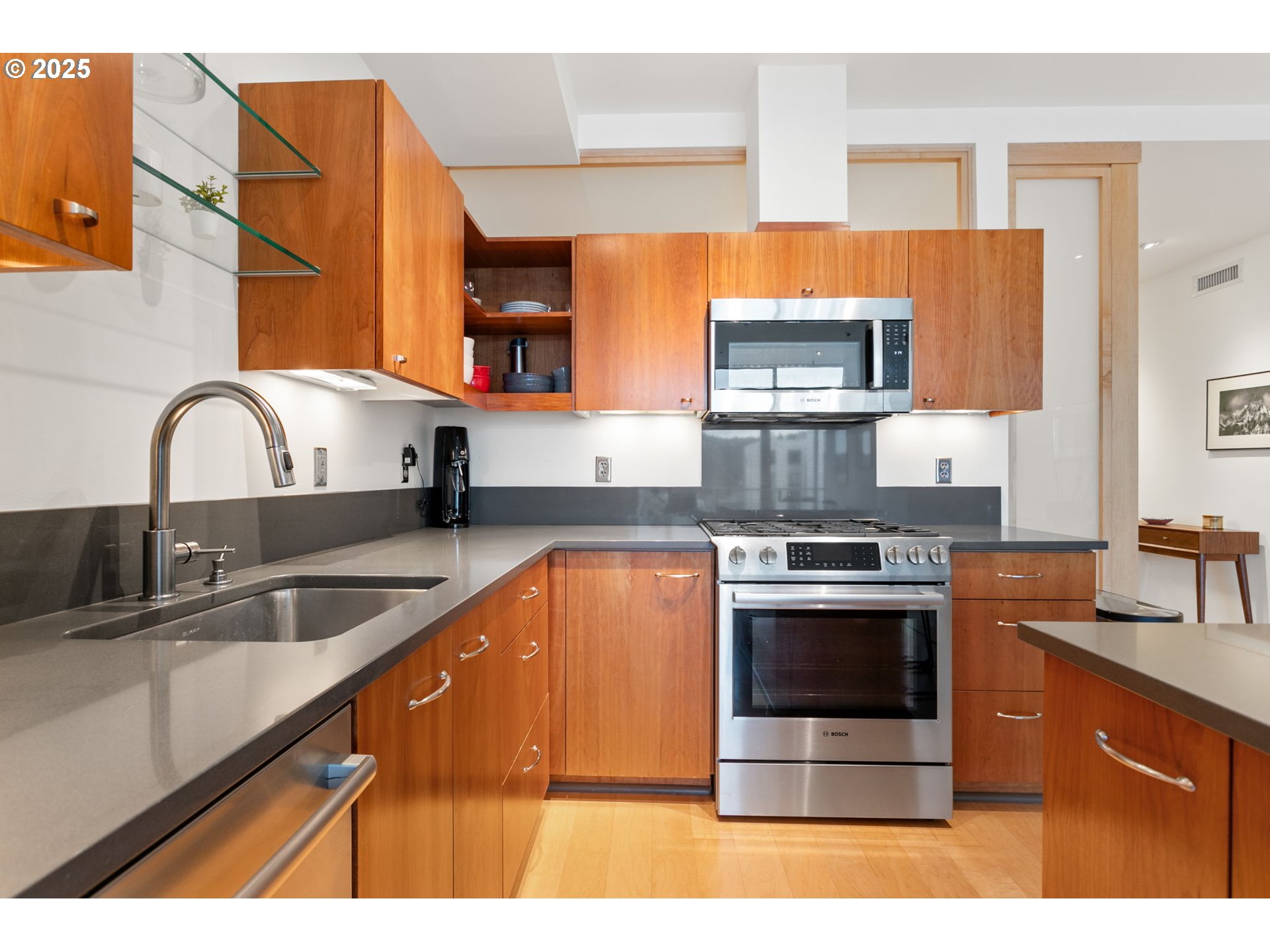 1221 SW 10TH AVE 1412