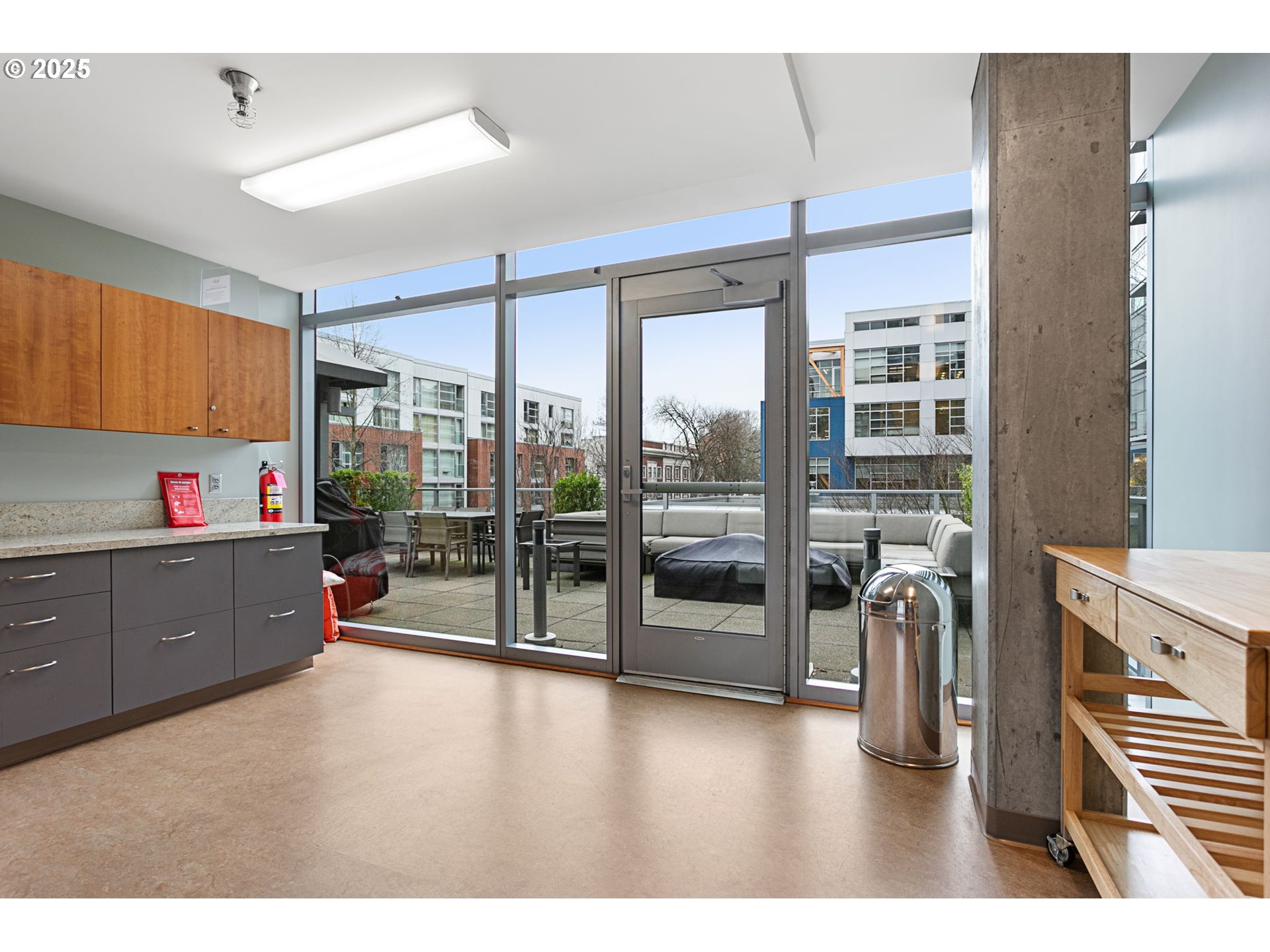 1221 SW 10TH AVE 1412