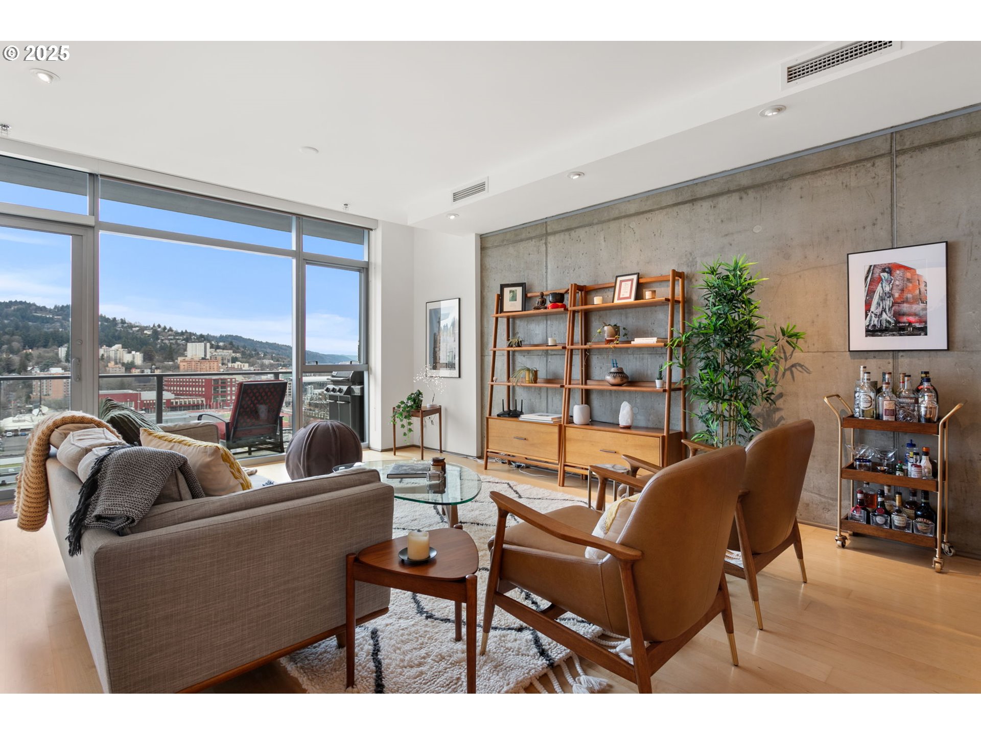 1221 SW 10TH AVE 1412