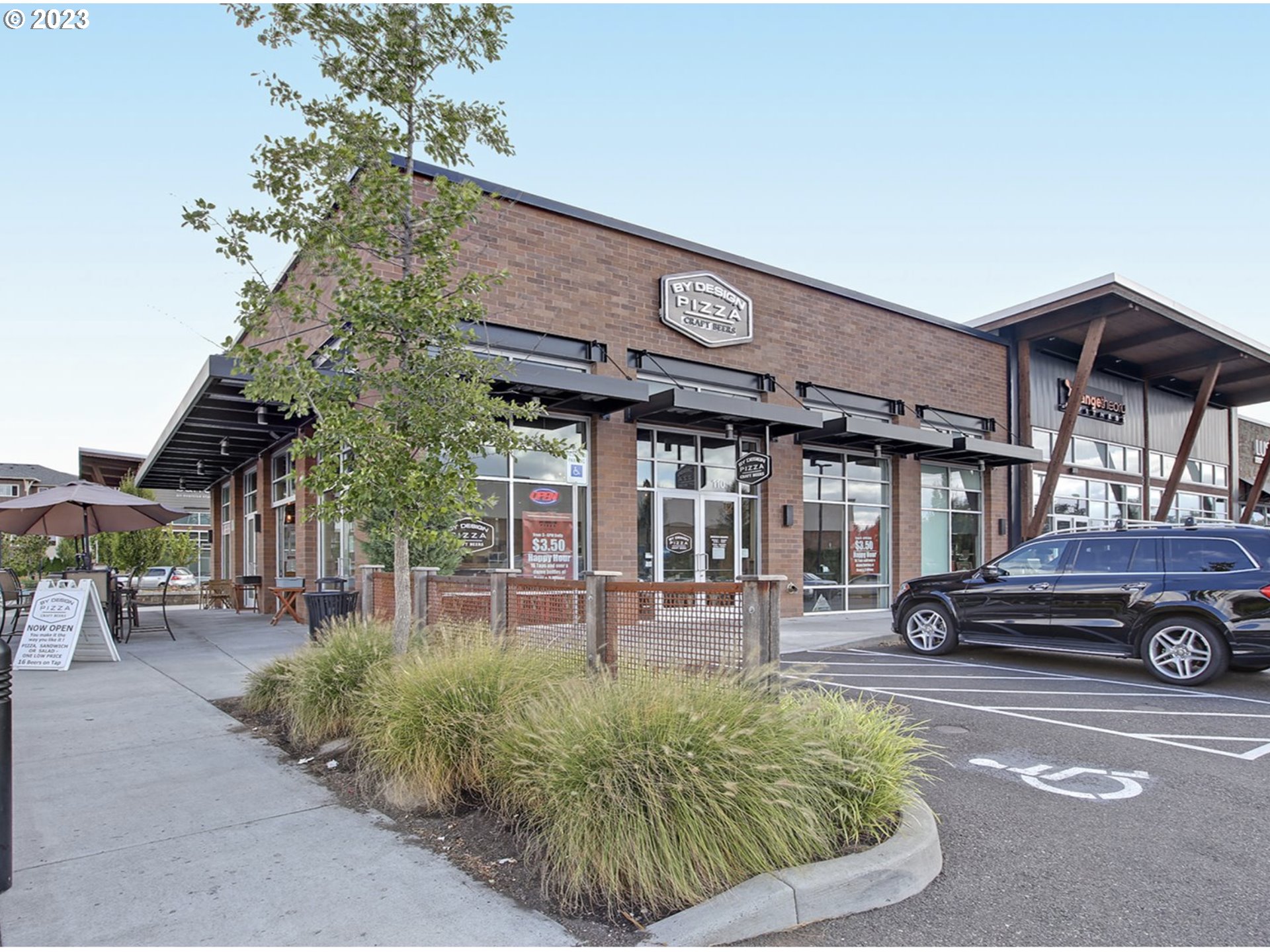 715 NW FALLING WATERS LN 102