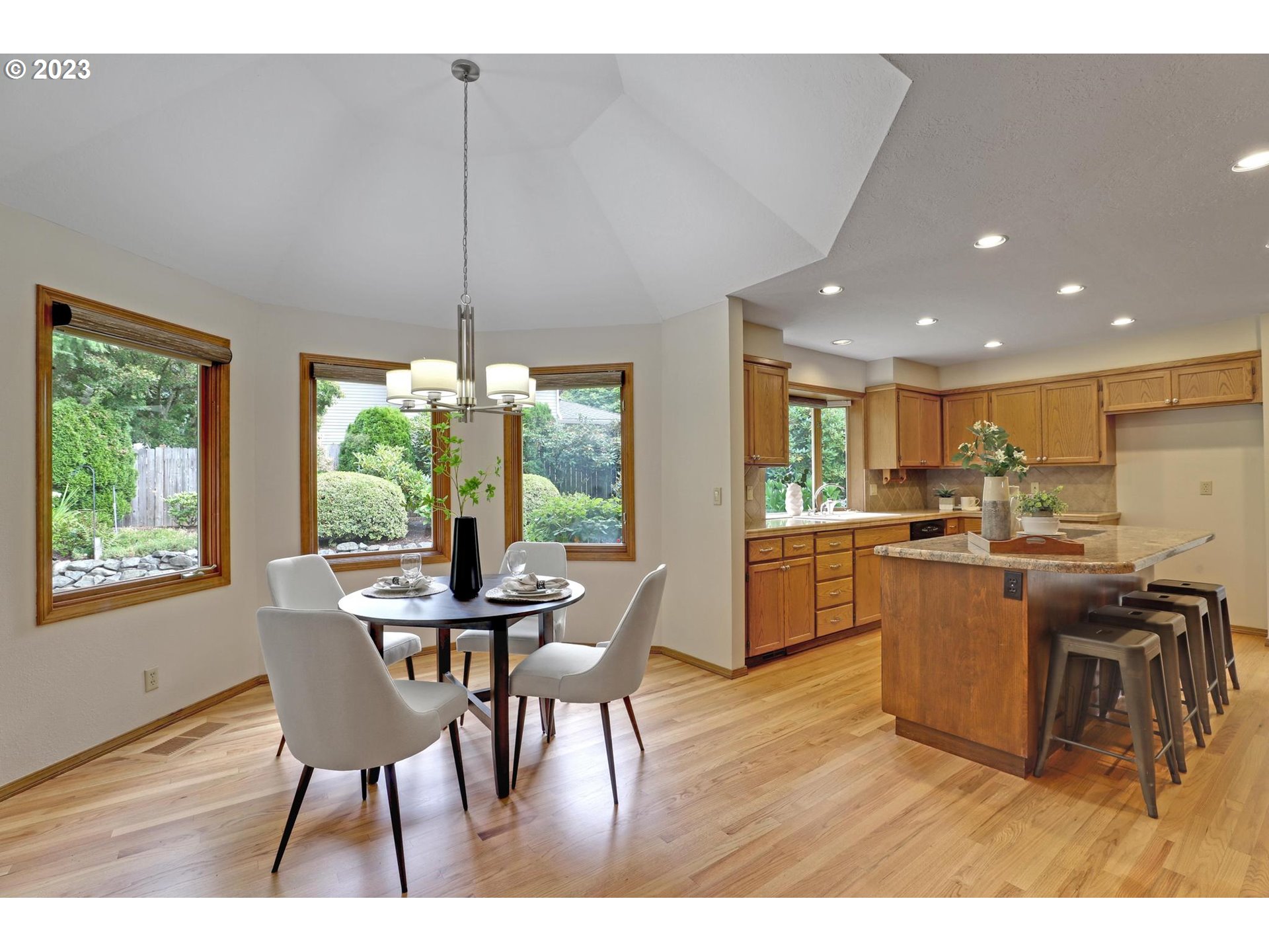 3036 NW BAUER WOODS DR