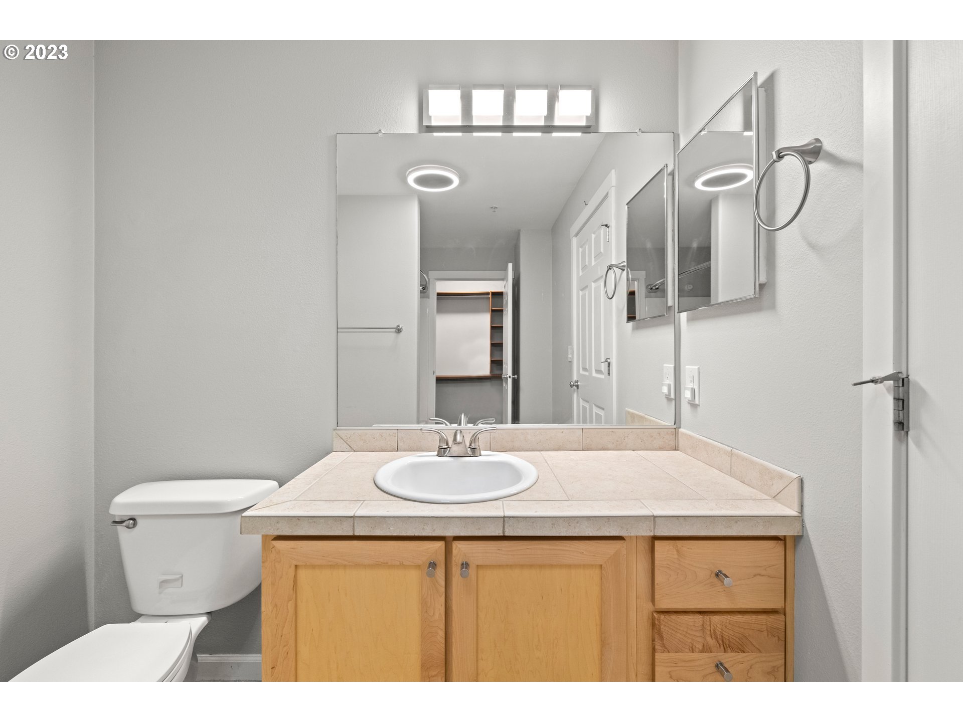 770 NW 185TH AVE 103