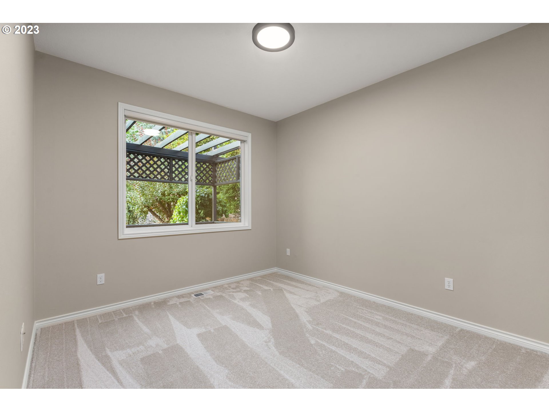 12563 NW LILYWOOD DR