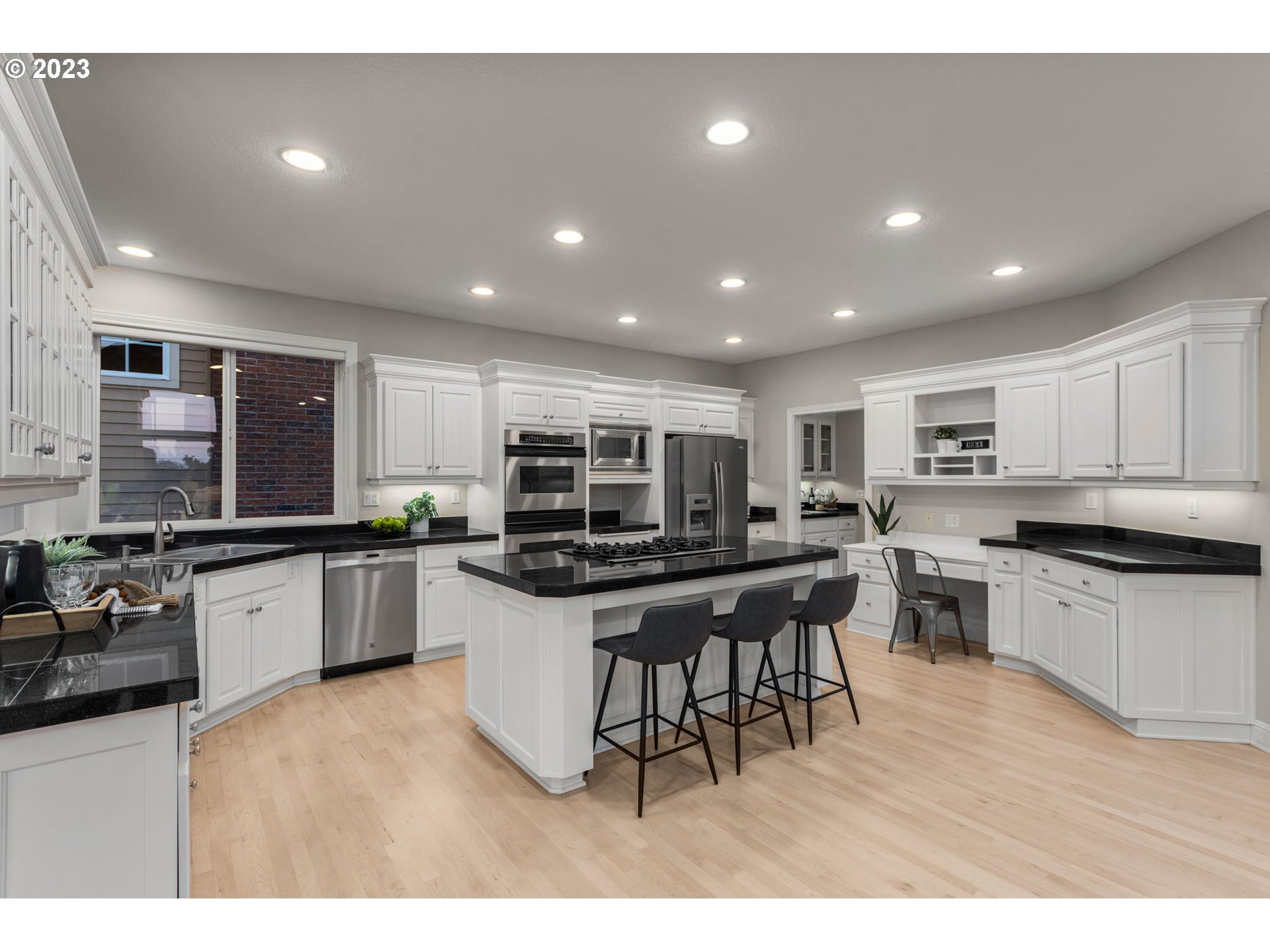 12563 NW LILYWOOD DR