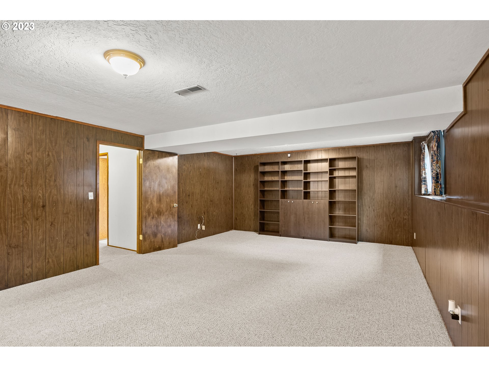 11695 SW FAIRVIEW LN