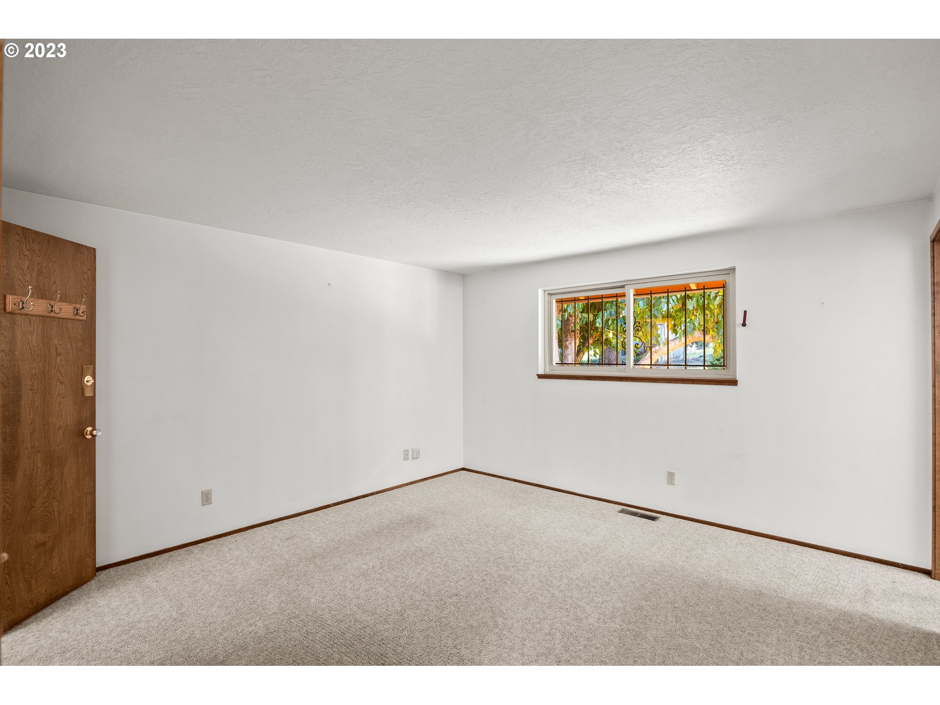 11695 SW FAIRVIEW LN